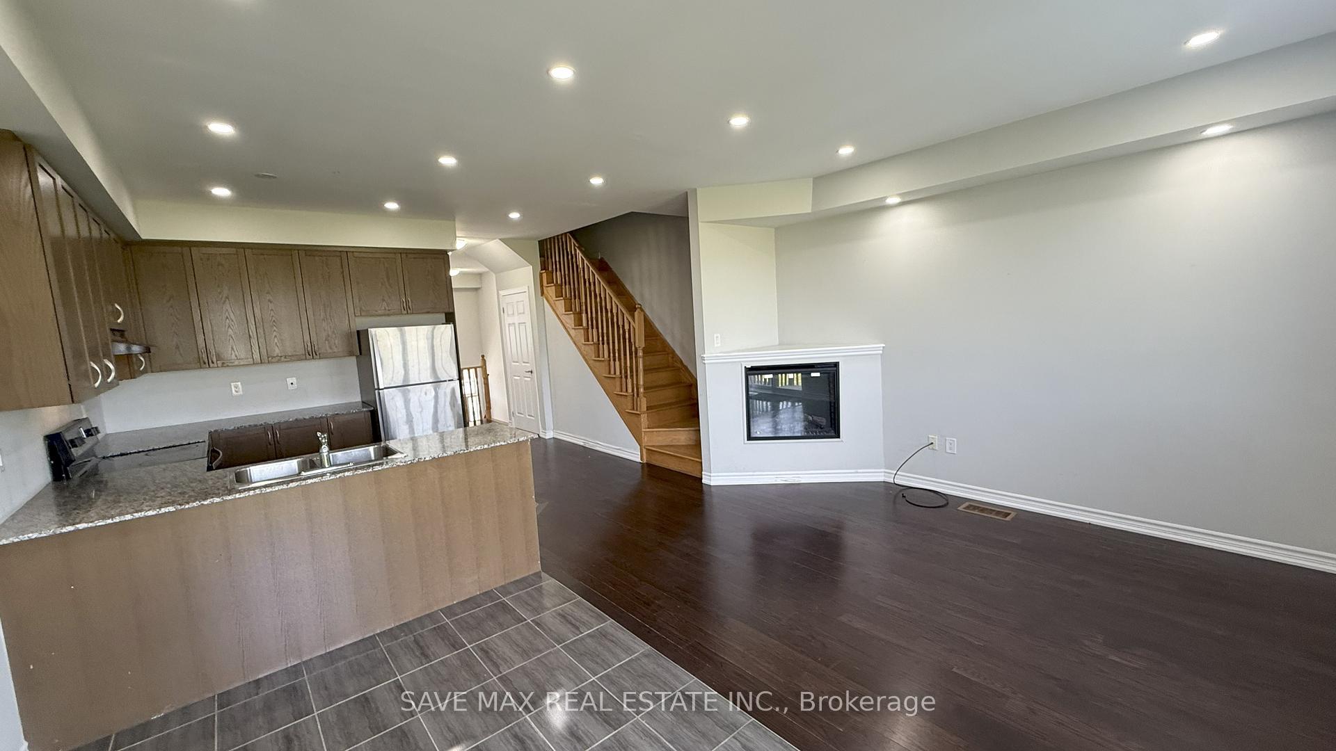 Photo 9 of 14 Agava Street, Brampton, Northwest Brampton — HOMEH
