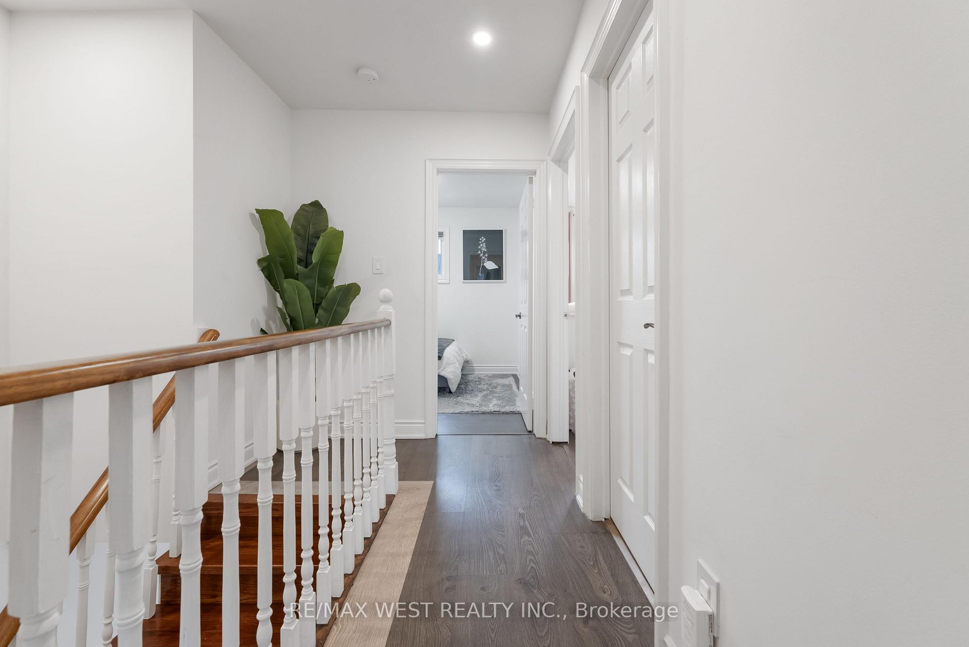 Photo 17 of 144 Kelso Crescent, Vaughan, Maple — HOMEH