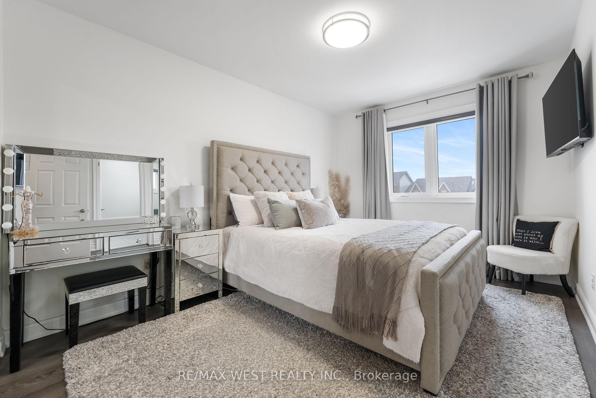 Photo 18 of 144 Kelso Crescent, Vaughan, Maple — HOMEH