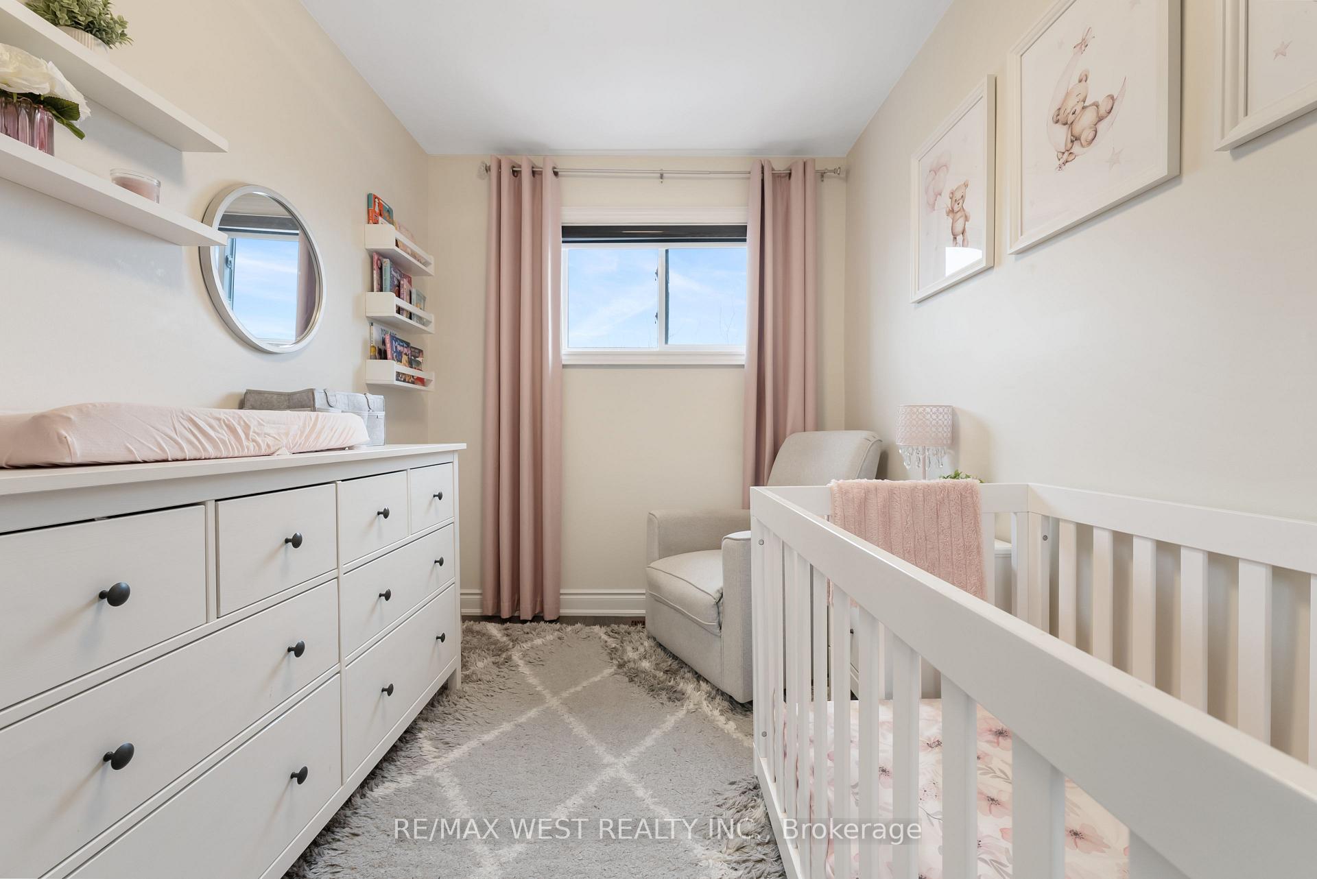 Photo 26 of 144 Kelso Crescent, Vaughan, Maple — HOMEH