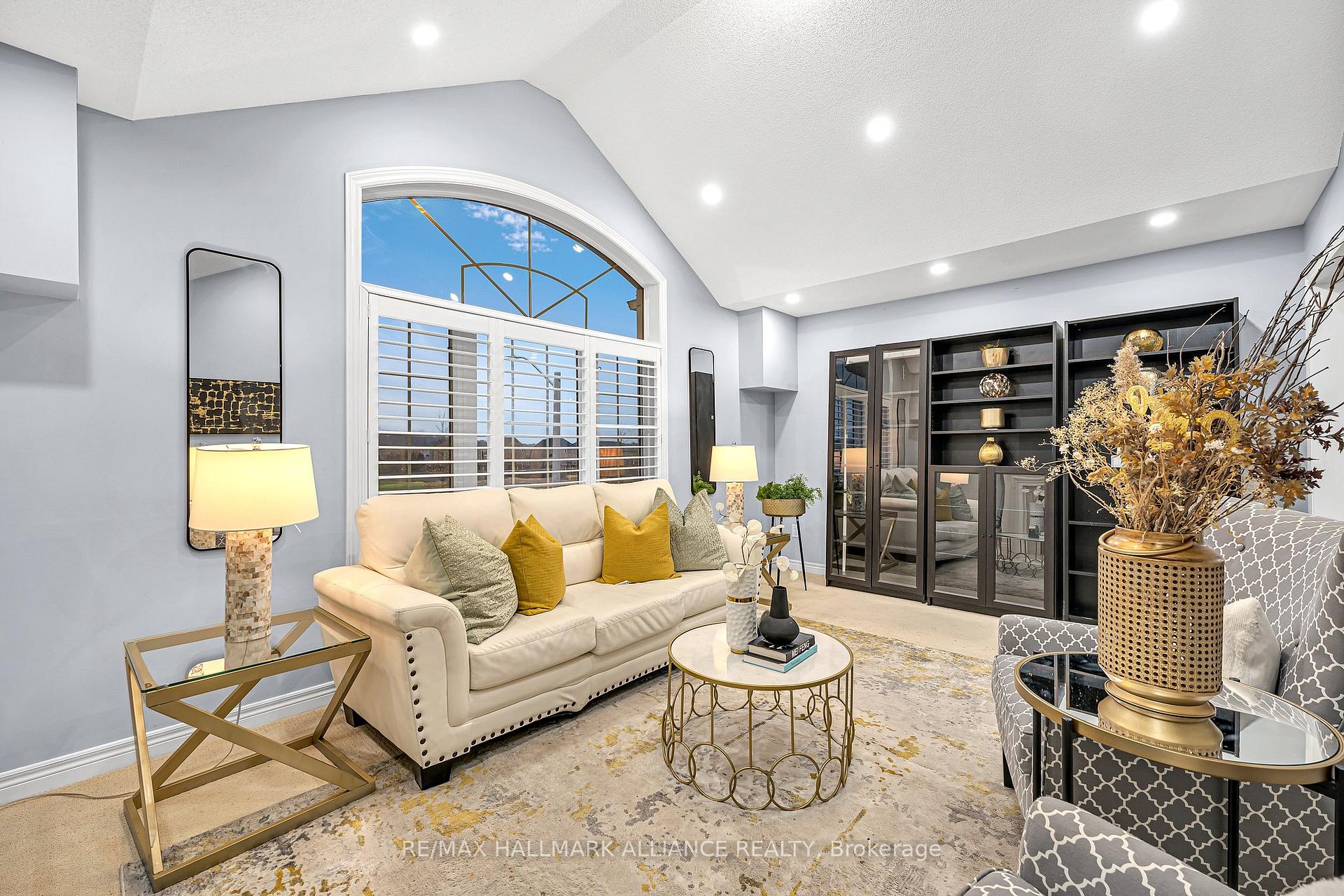 Photo 18 of 4716 Doug Wright Drive, Burlington, Alton — HOMEH
