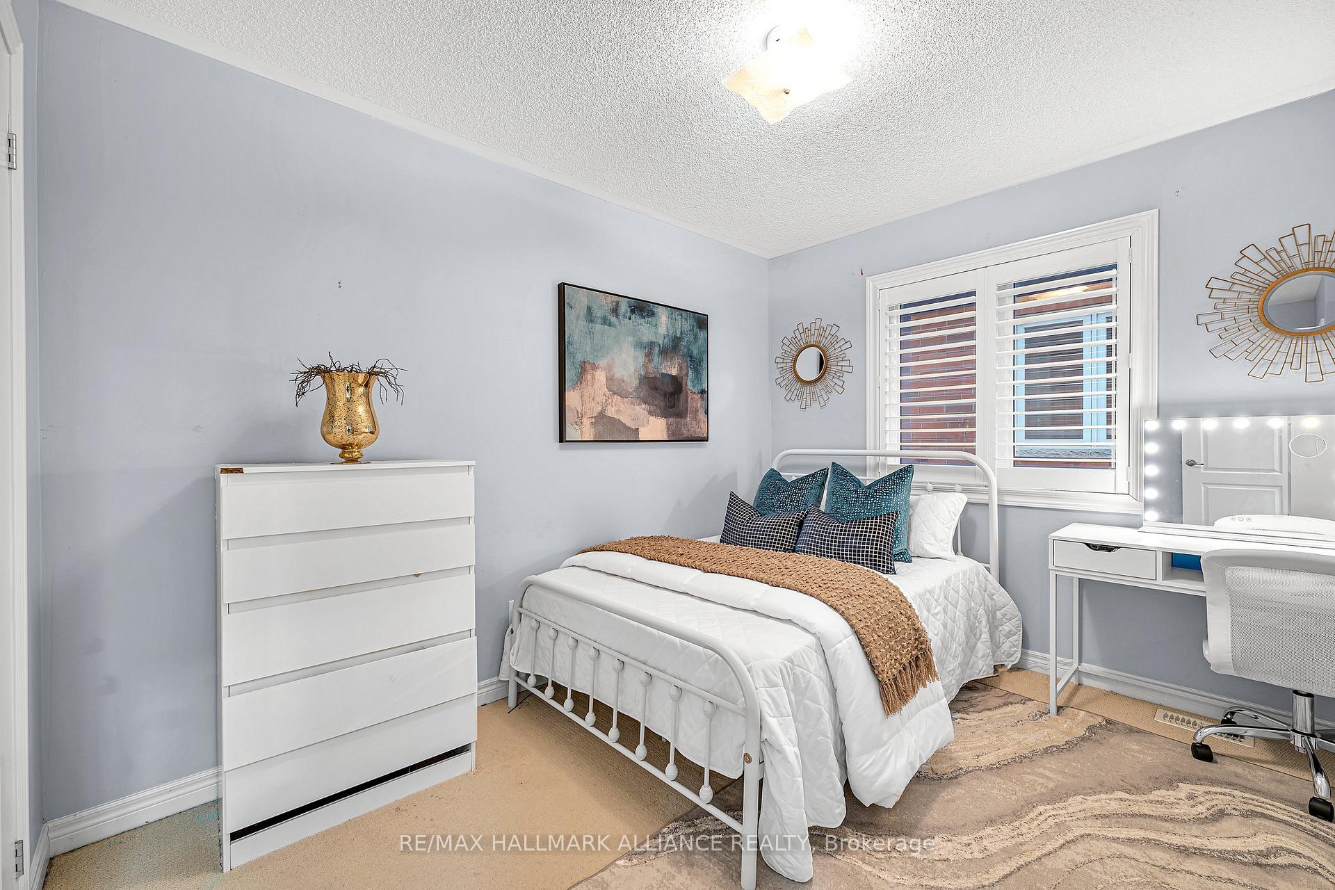 Photo 20 of 4716 Doug Wright Drive, Burlington, Alton — HOMEH