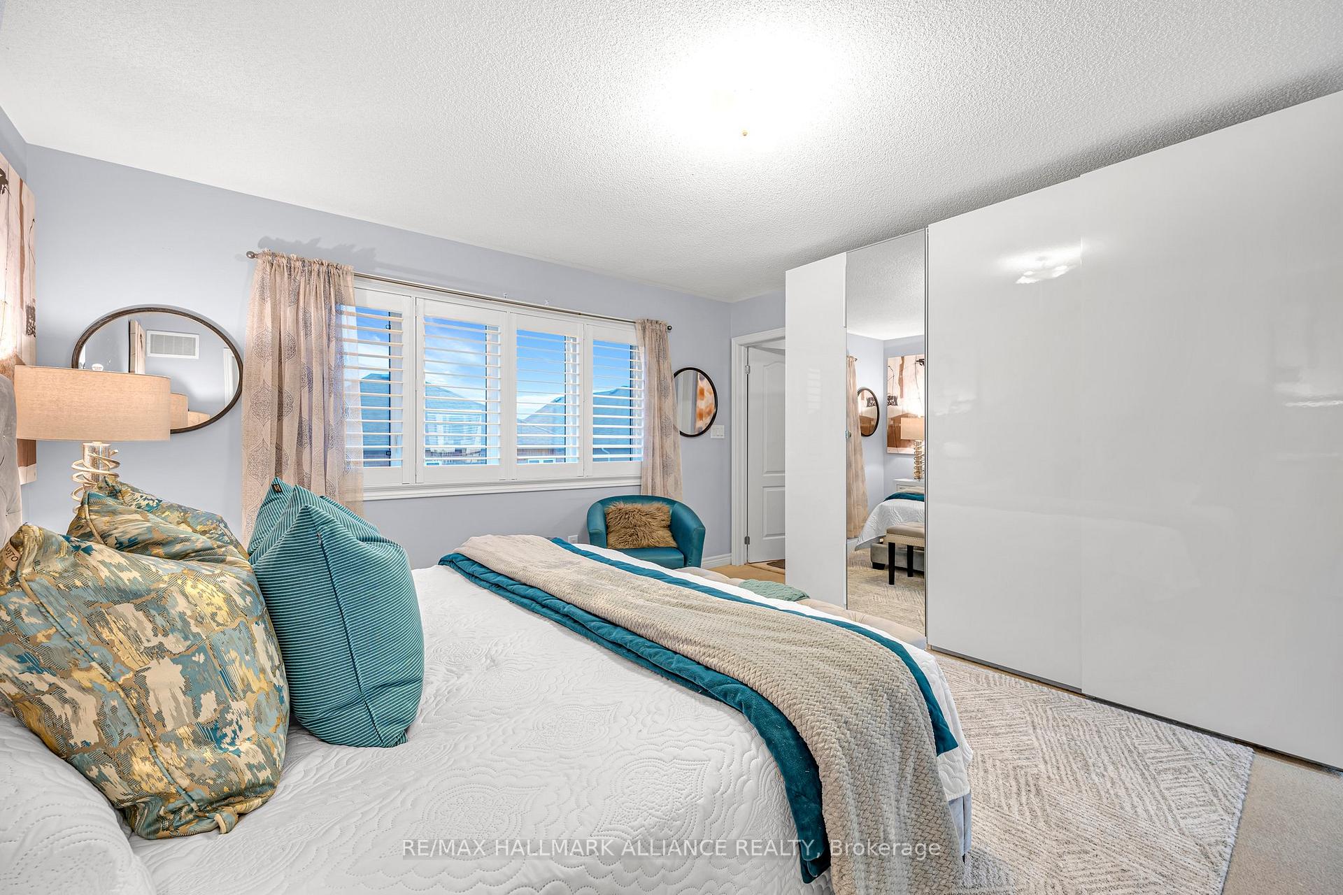 Photo 23 of 4716 Doug Wright Drive, Burlington, Alton — HOMEH