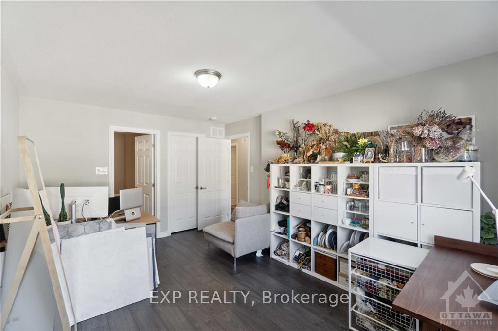 Photo 3 of 561 Chimney Corner Terrace, Ottawa, Barrhaven - Half Moon Bay — HOMEH