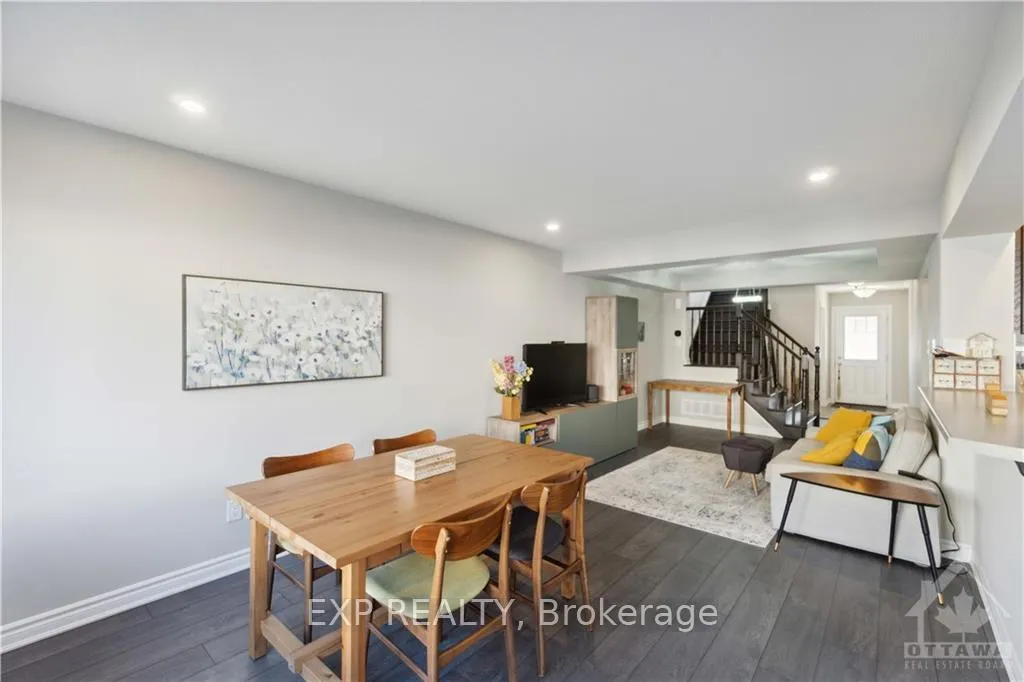 Photo 7 of 561 Chimney Corner Terrace, Ottawa, Barrhaven - Half Moon Bay — HOMEH