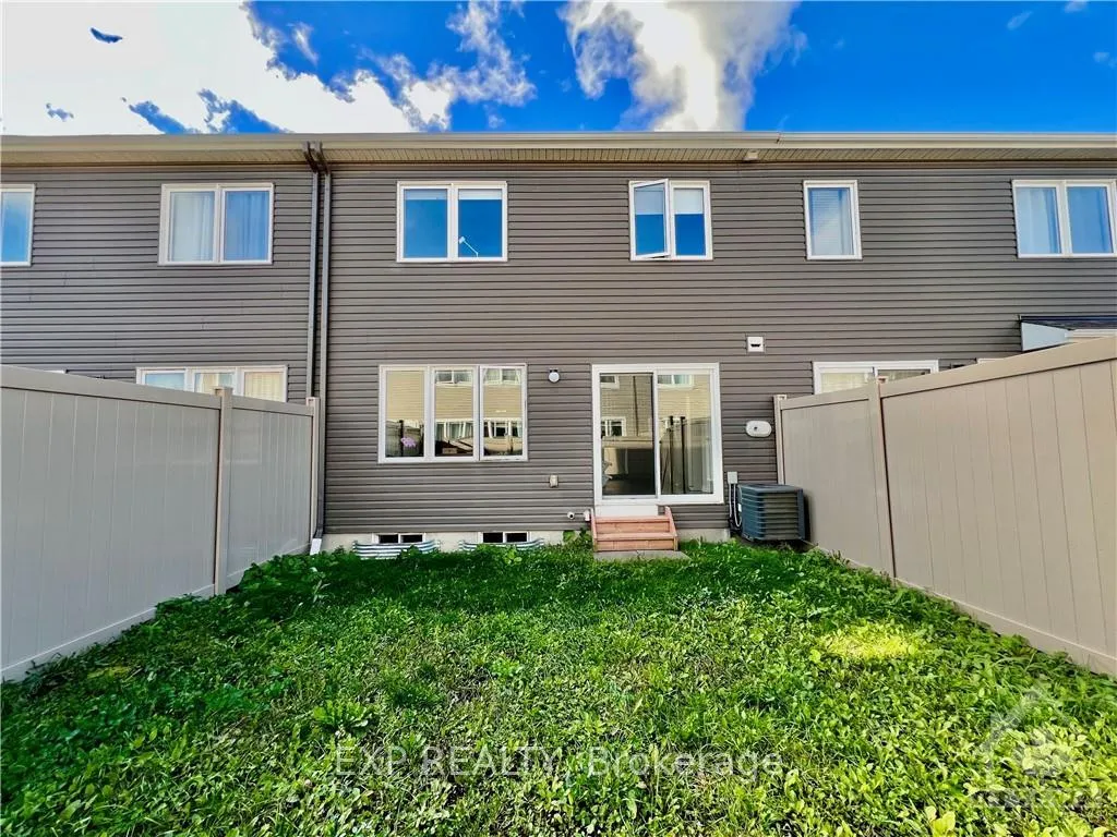 Photo 18 of 561 Chimney Corner Terrace, Ottawa, Barrhaven - Half Moon Bay — HOMEH