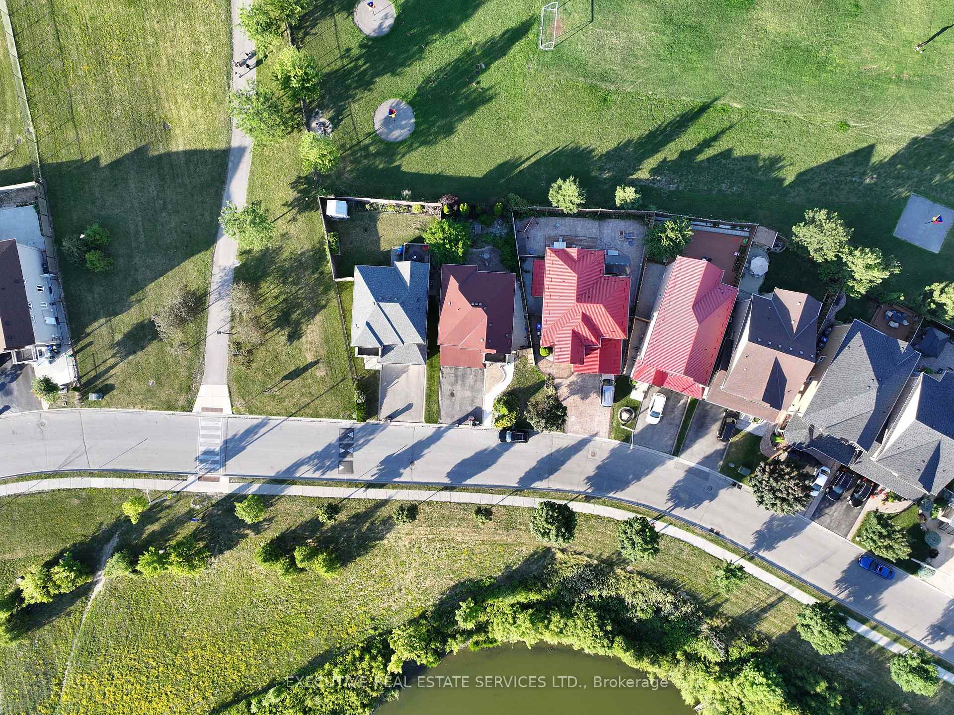 Photo 27 of 47 Beavervalley Drive, Brampton, Fletcher's Meadow — HOMEH