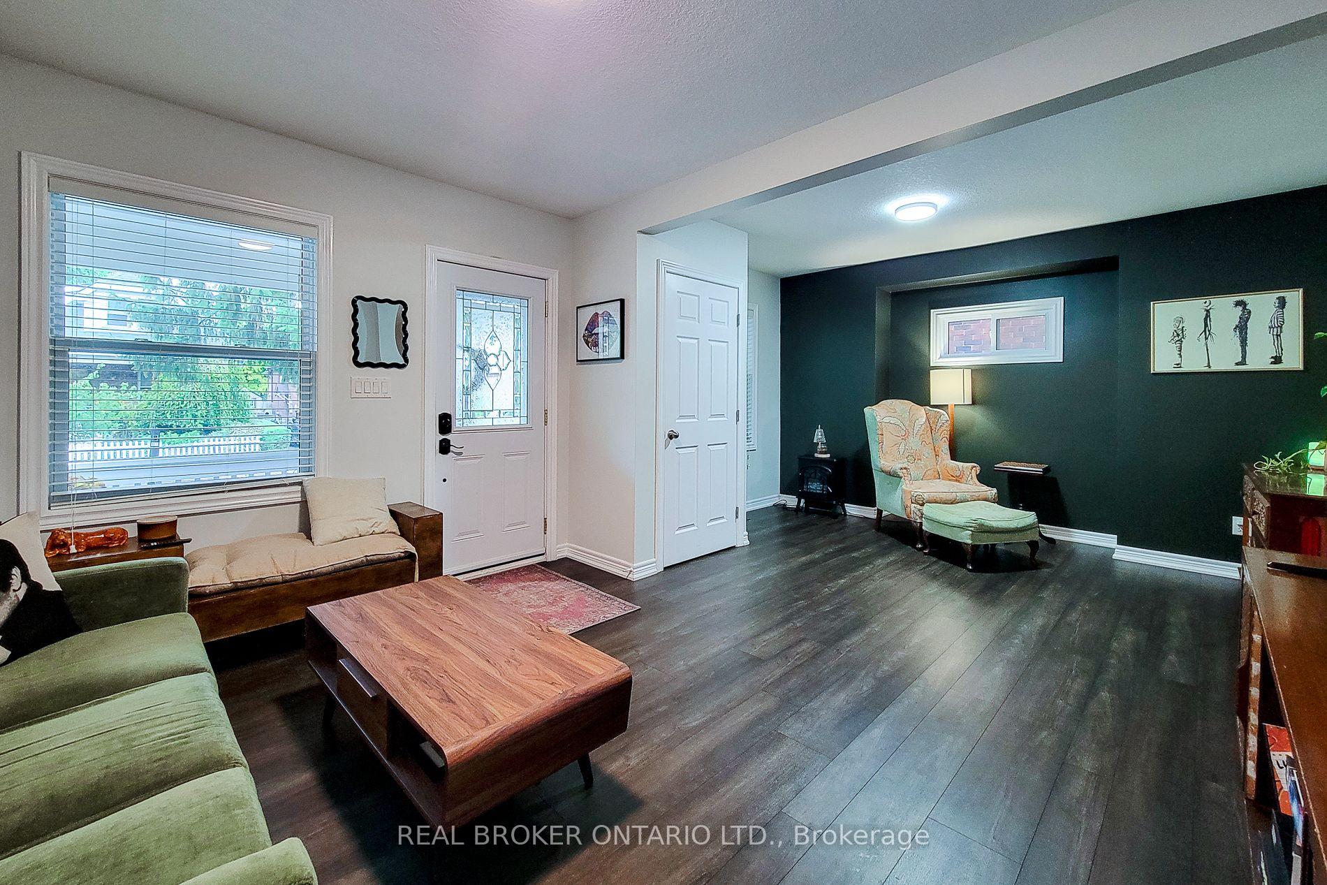 Photo 8 of 115 Barclay Street, Hamilton, Westdale — HOMEH