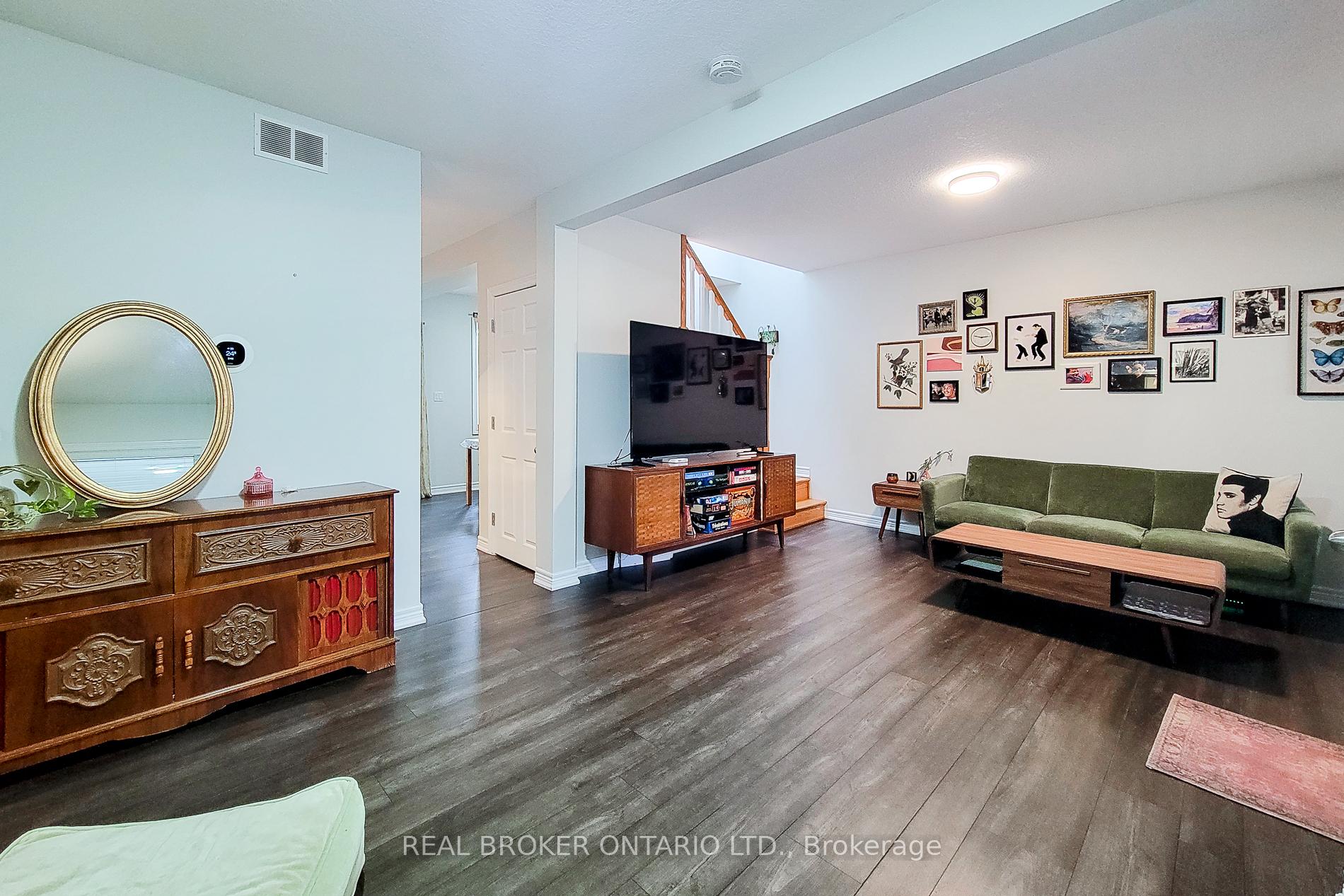 Photo 13 of 115 Barclay Street, Hamilton, Westdale — HOMEH
