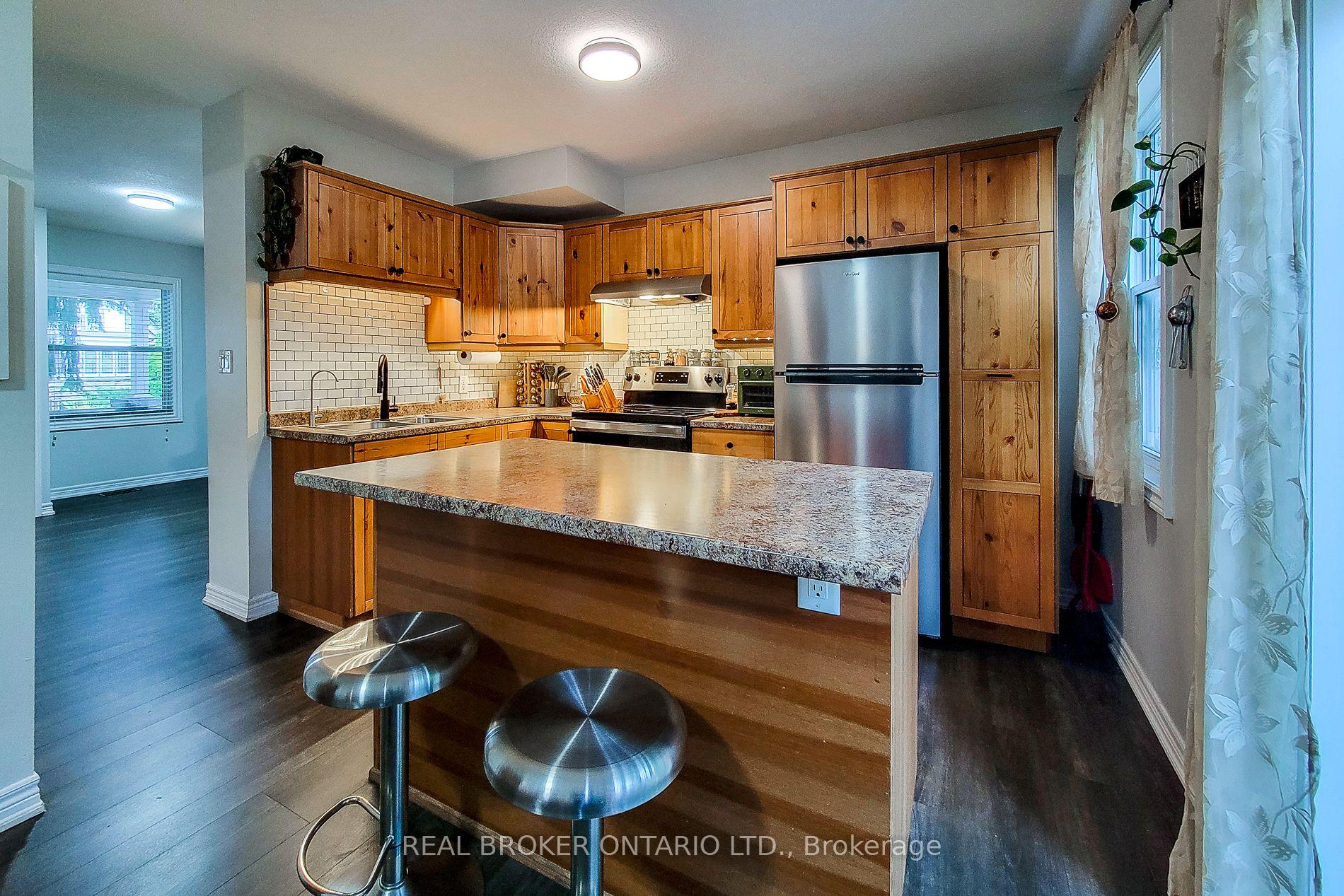 Photo 14 of 115 Barclay Street, Hamilton, Westdale — HOMEH