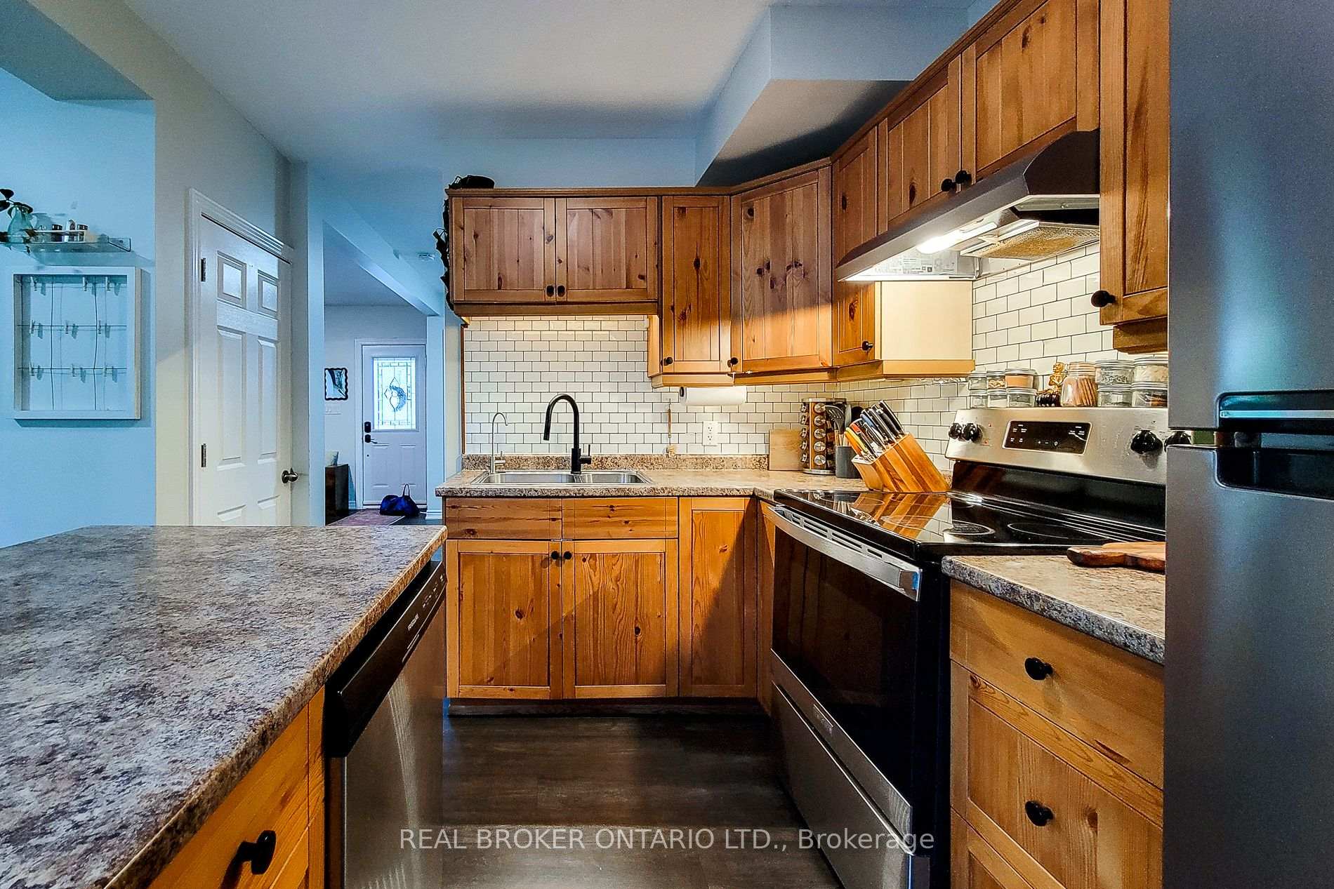 Photo 20 of 115 Barclay Street, Hamilton, Westdale — HOMEH