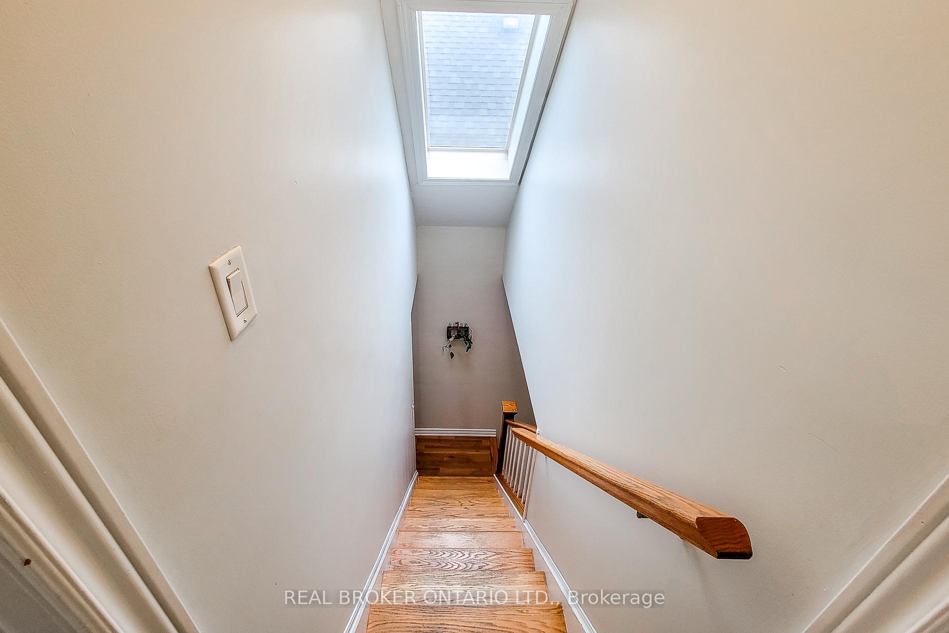 Photo 36 of 115 Barclay Street, Hamilton, Westdale — HOMEH