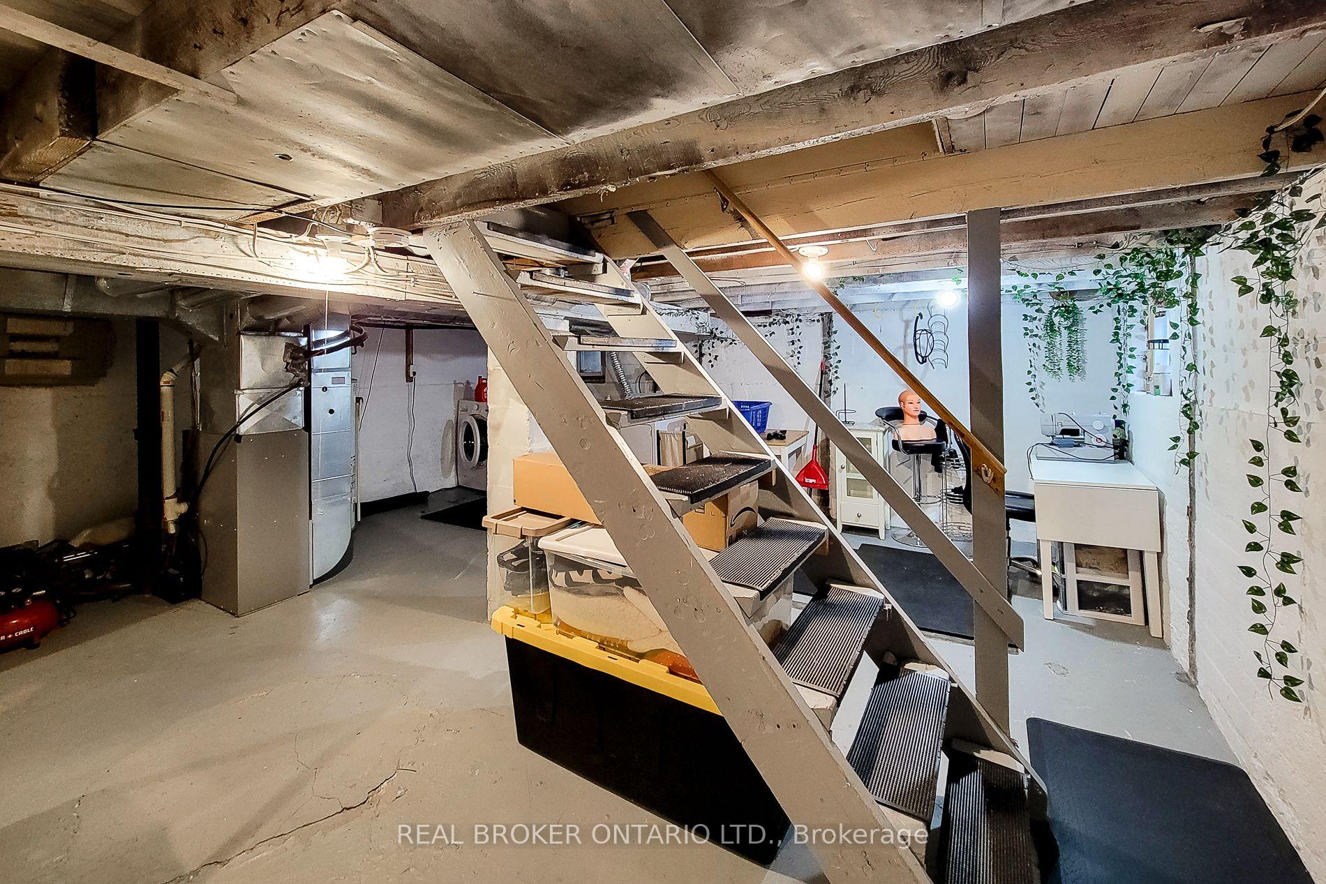 Photo 37 of 115 Barclay Street, Hamilton, Westdale — HOMEH
