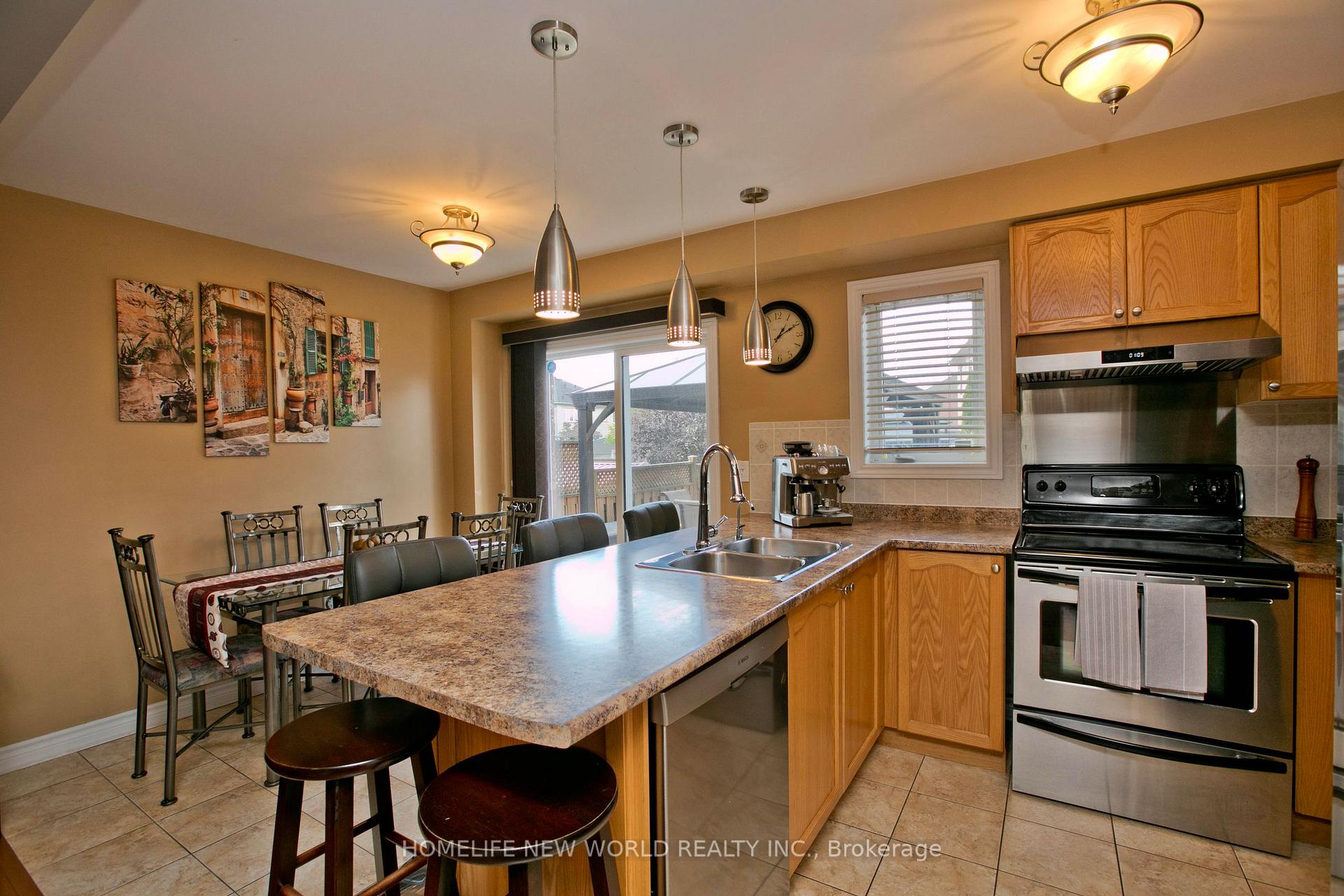 Photo 11 of 54 Brussels Avenue, Brampton, Sandringham-Wellington — HOMEH