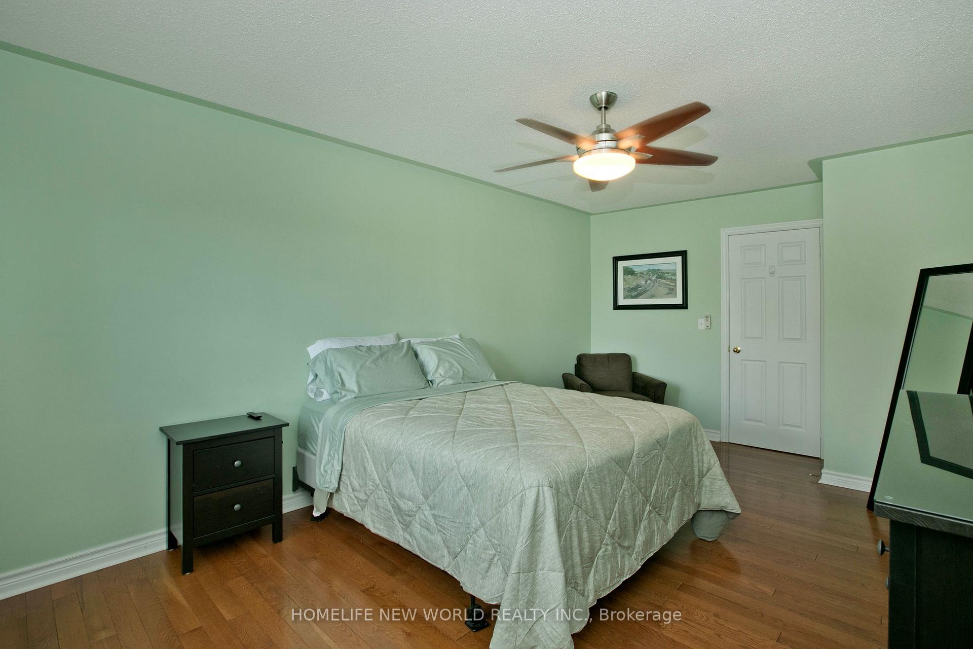 Photo 19 of 54 Brussels Avenue, Brampton, Sandringham-Wellington — HOMEH