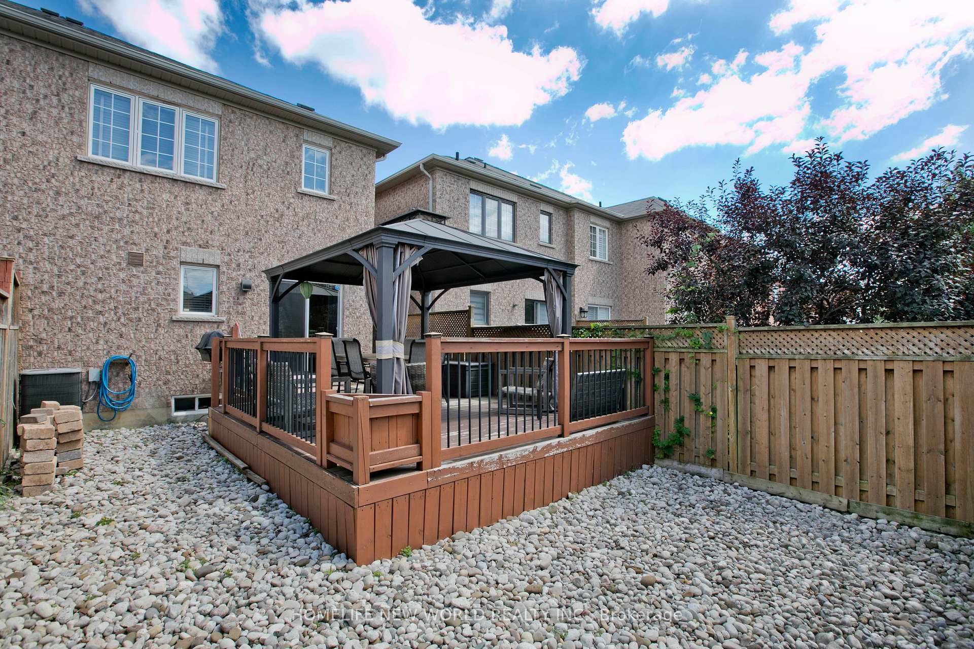 Photo 28 of 54 Brussels Avenue, Brampton, Sandringham-Wellington — HOMEH