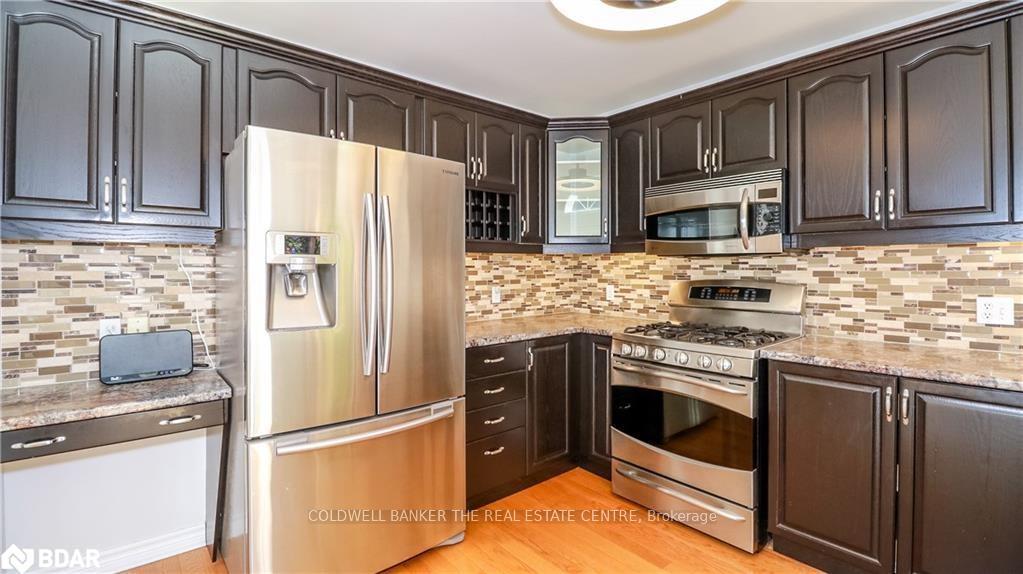 Photo 9 of 156 Columbia Road, Barrie, Holly — HOMEH