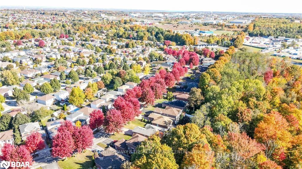 Photo 37 of 156 Columbia Road, Barrie, Holly — HOMEH