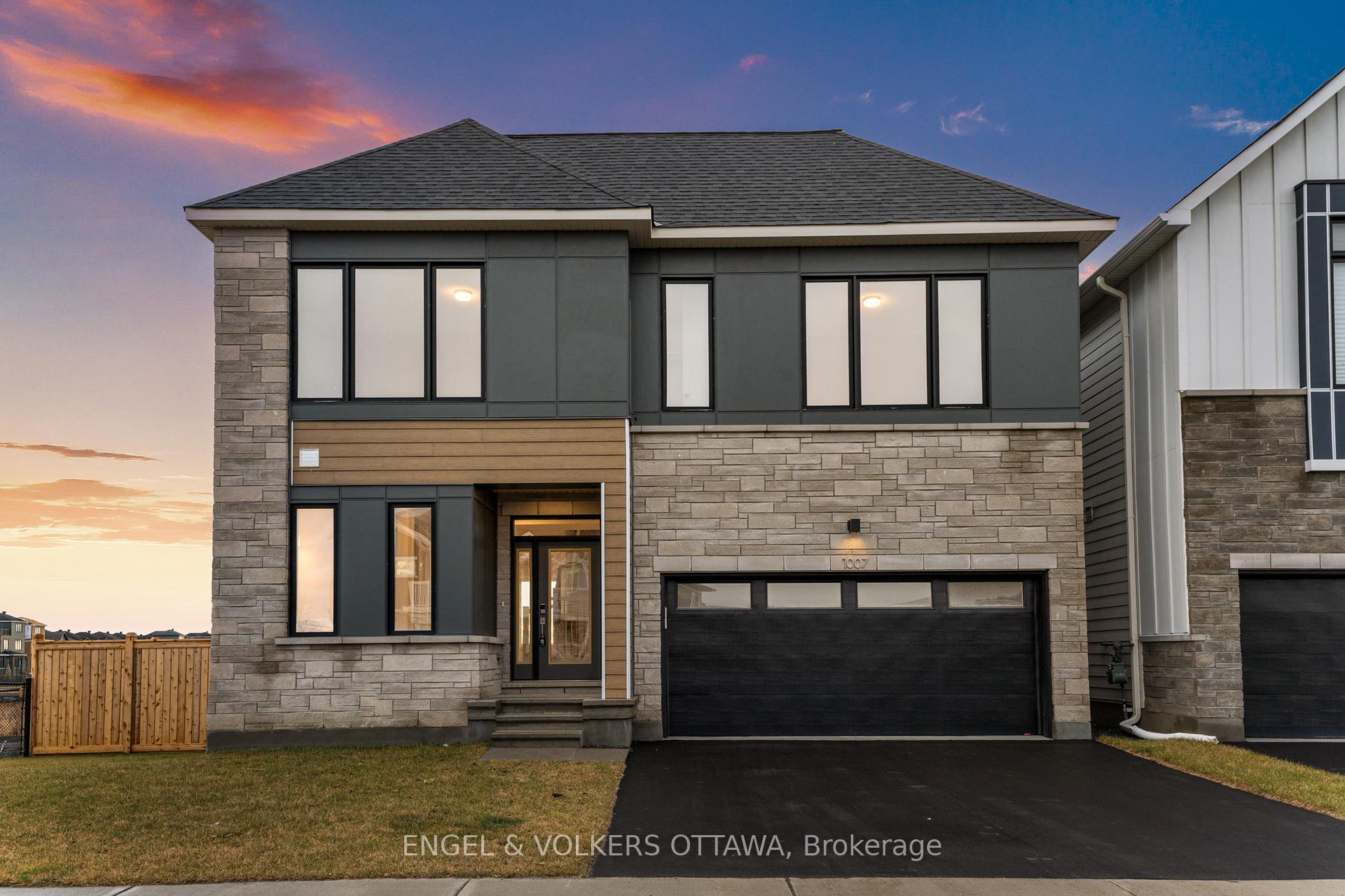 Photo 1 of 1007 Canoe Street, Ottawa, Barrhaven - Heritage Park — HOMEH