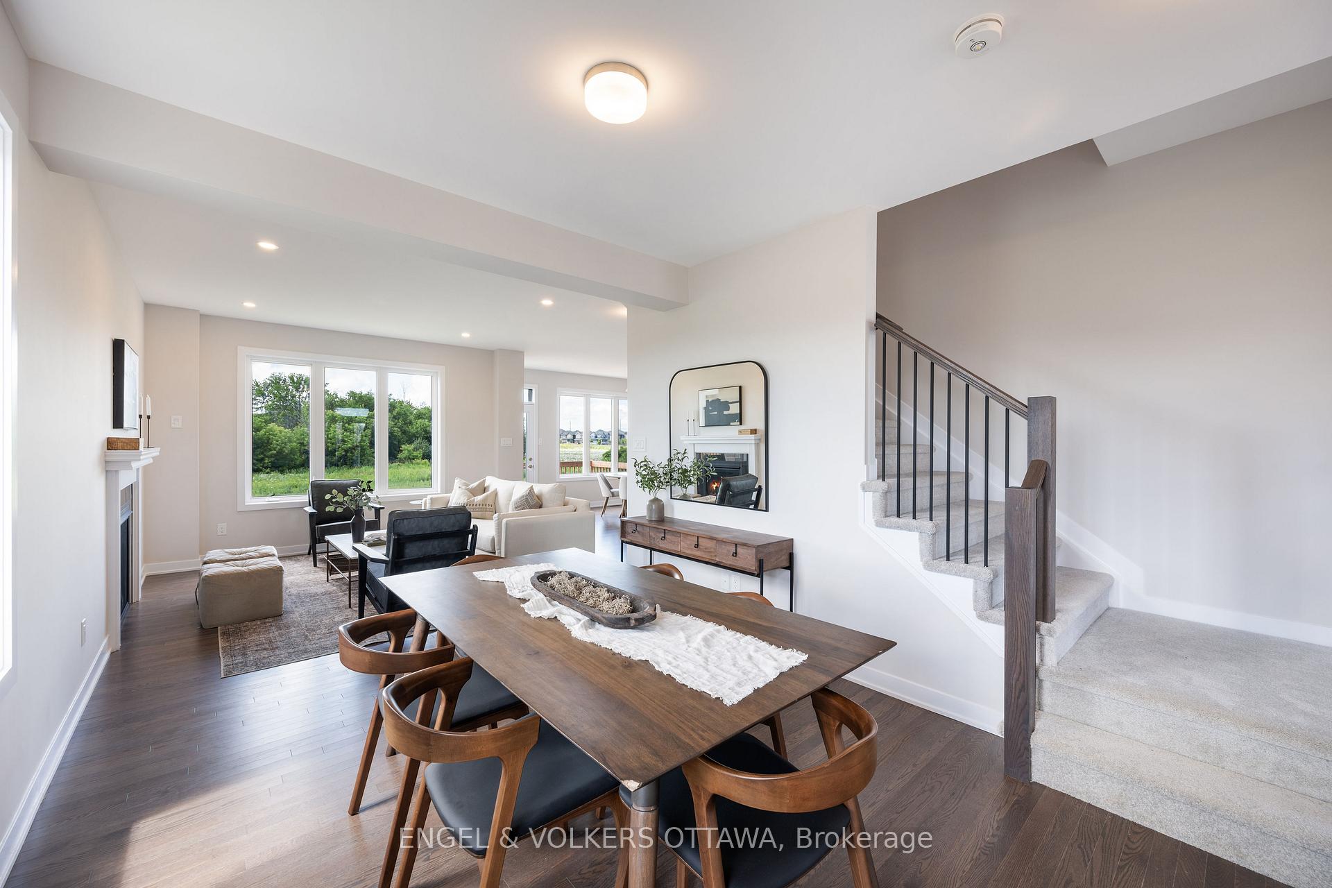 Photo 7 of 1007 Canoe Street, Ottawa, Barrhaven - Heritage Park — HOMEH