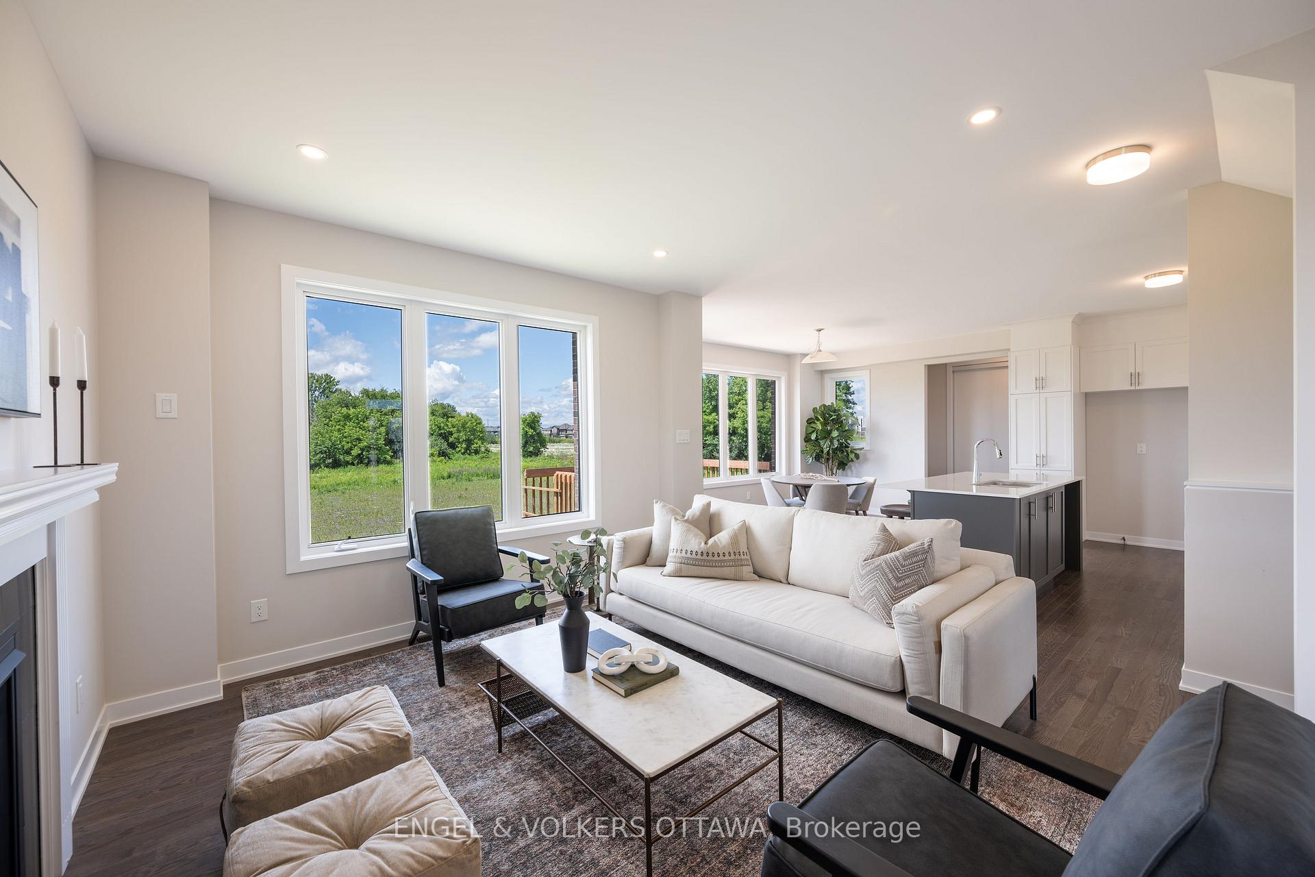 Photo 10 of 1007 Canoe Street, Ottawa, Barrhaven - Heritage Park — HOMEH