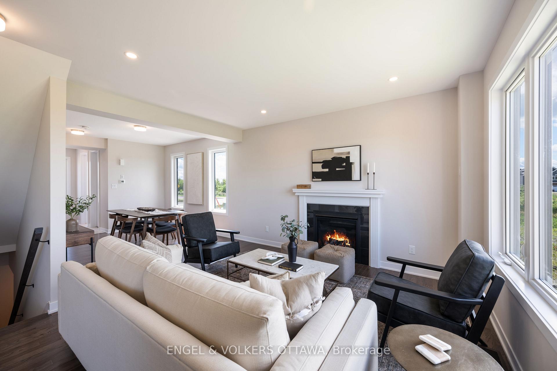 Photo 11 of 1007 Canoe Street, Ottawa, Barrhaven - Heritage Park — HOMEH