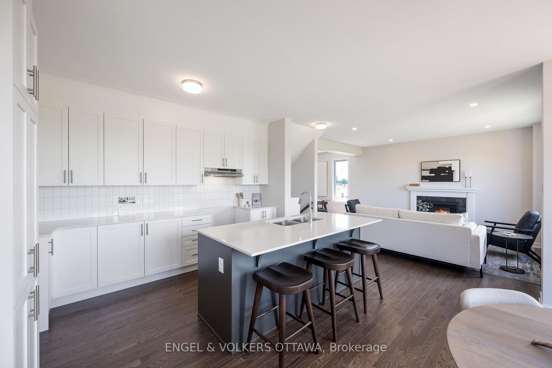 Photo 13 of 1007 Canoe Street, Ottawa, Barrhaven - Heritage Park — HOMEH