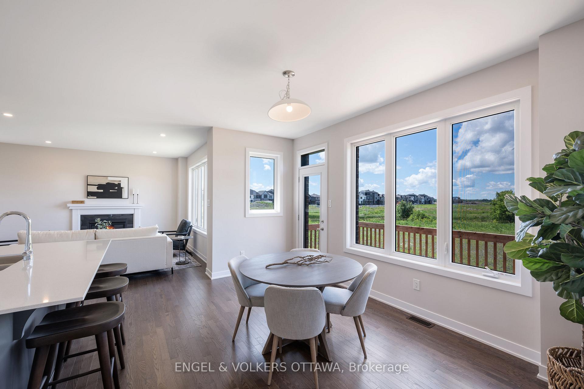 Photo 19 of 1007 Canoe Street, Ottawa, Barrhaven - Heritage Park — HOMEH