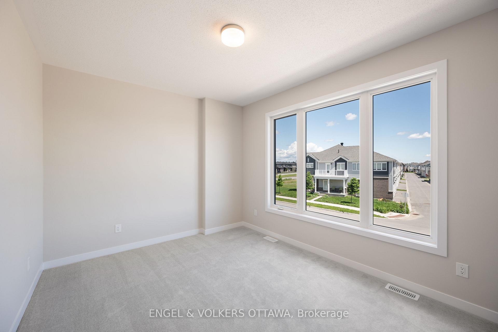 Photo 32 of 1007 Canoe Street, Ottawa, Barrhaven - Heritage Park — HOMEH