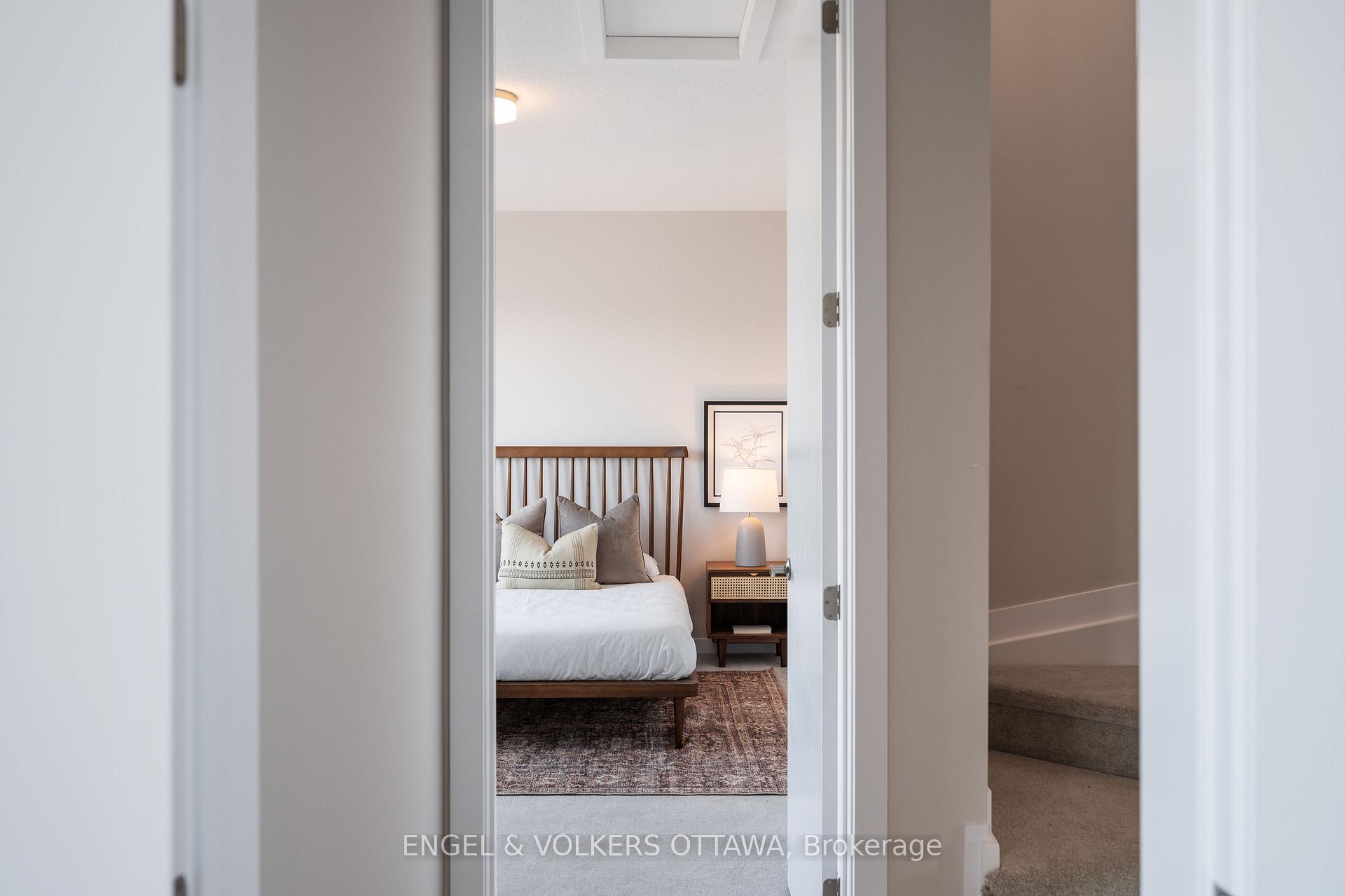 Photo 33 of 1007 Canoe Street, Ottawa, Barrhaven - Heritage Park — HOMEH