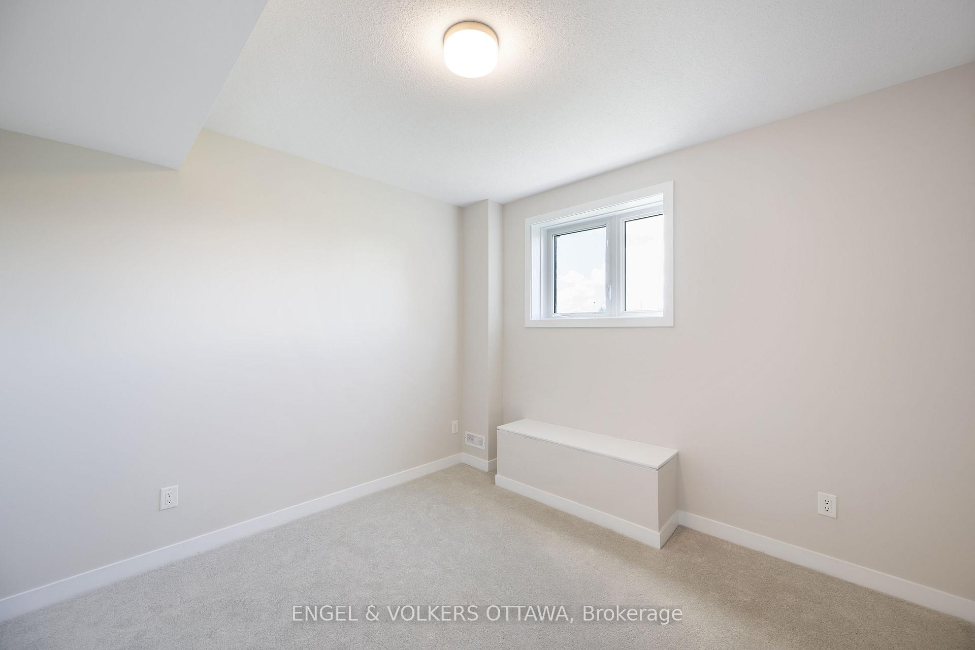 Photo 40 of 1007 Canoe Street, Ottawa, Barrhaven - Heritage Park — HOMEH
