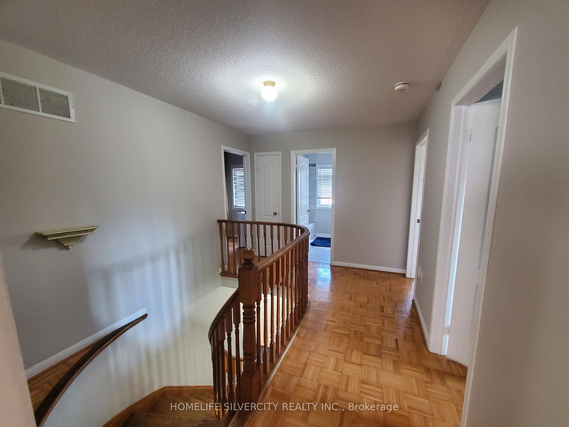 Photo 15 of Unit #Unit 1-Upper level, 700 Peter Robertson Boulevard, Brampton, Sandringham-Wellington — HOMEH