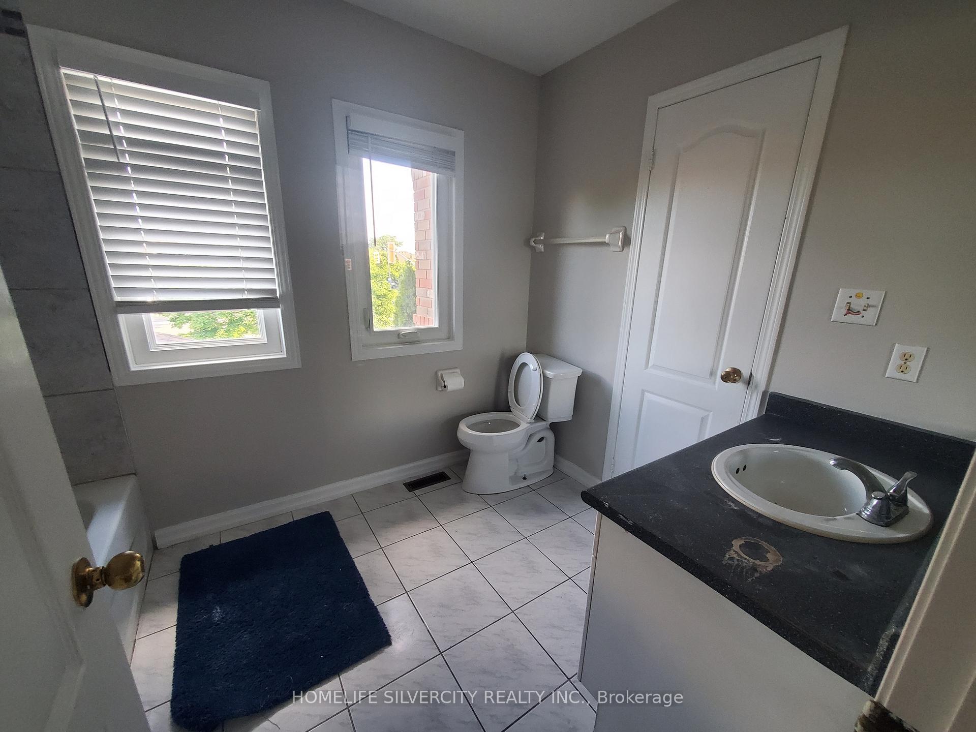 Photo 19 of Unit #Unit 1-Upper level, 700 Peter Robertson Boulevard, Brampton, Sandringham-Wellington — HOMEH