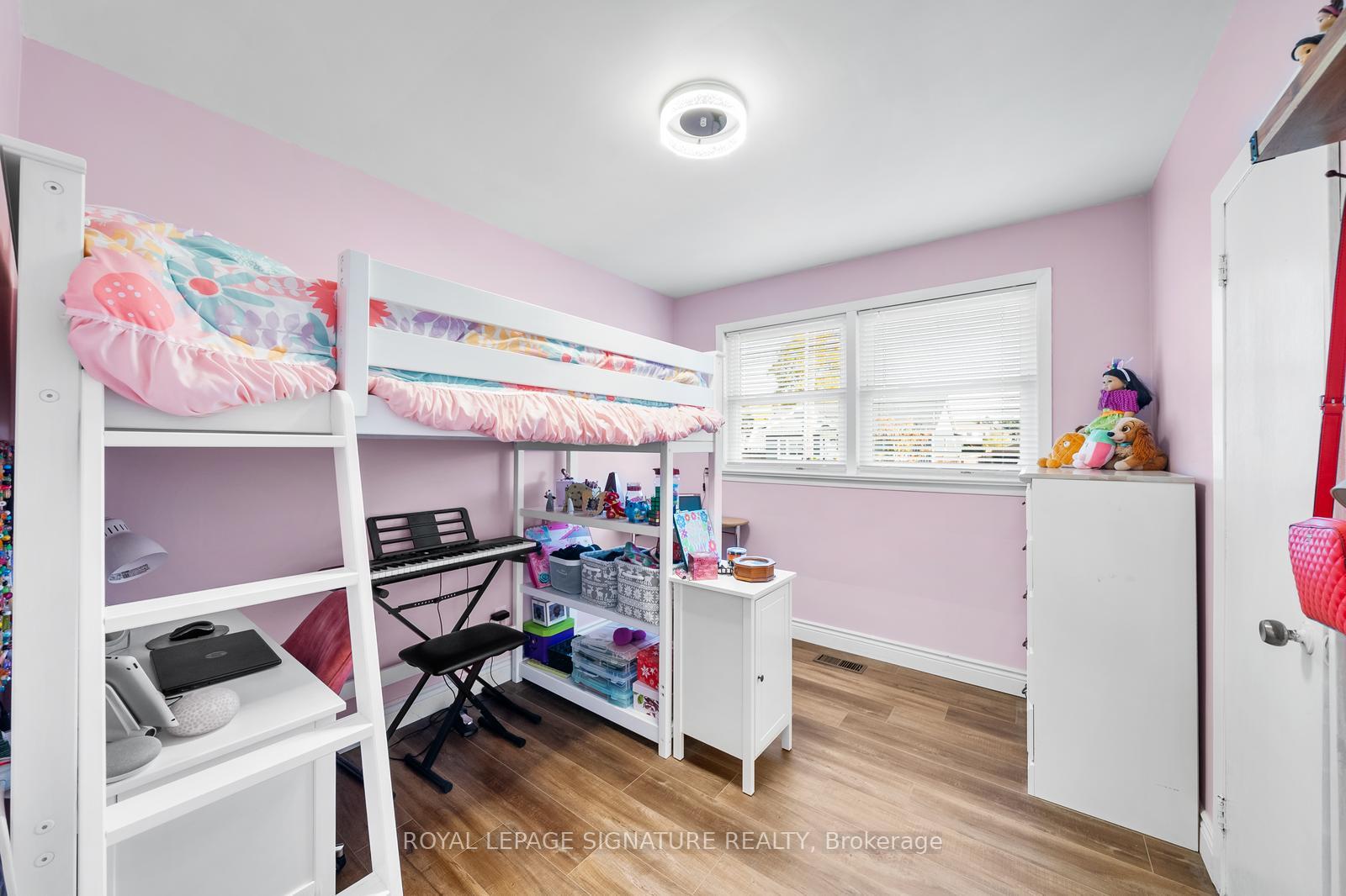 Photo 13 of 668 Peele Boulevard, Burlington, Brant — HOMEH