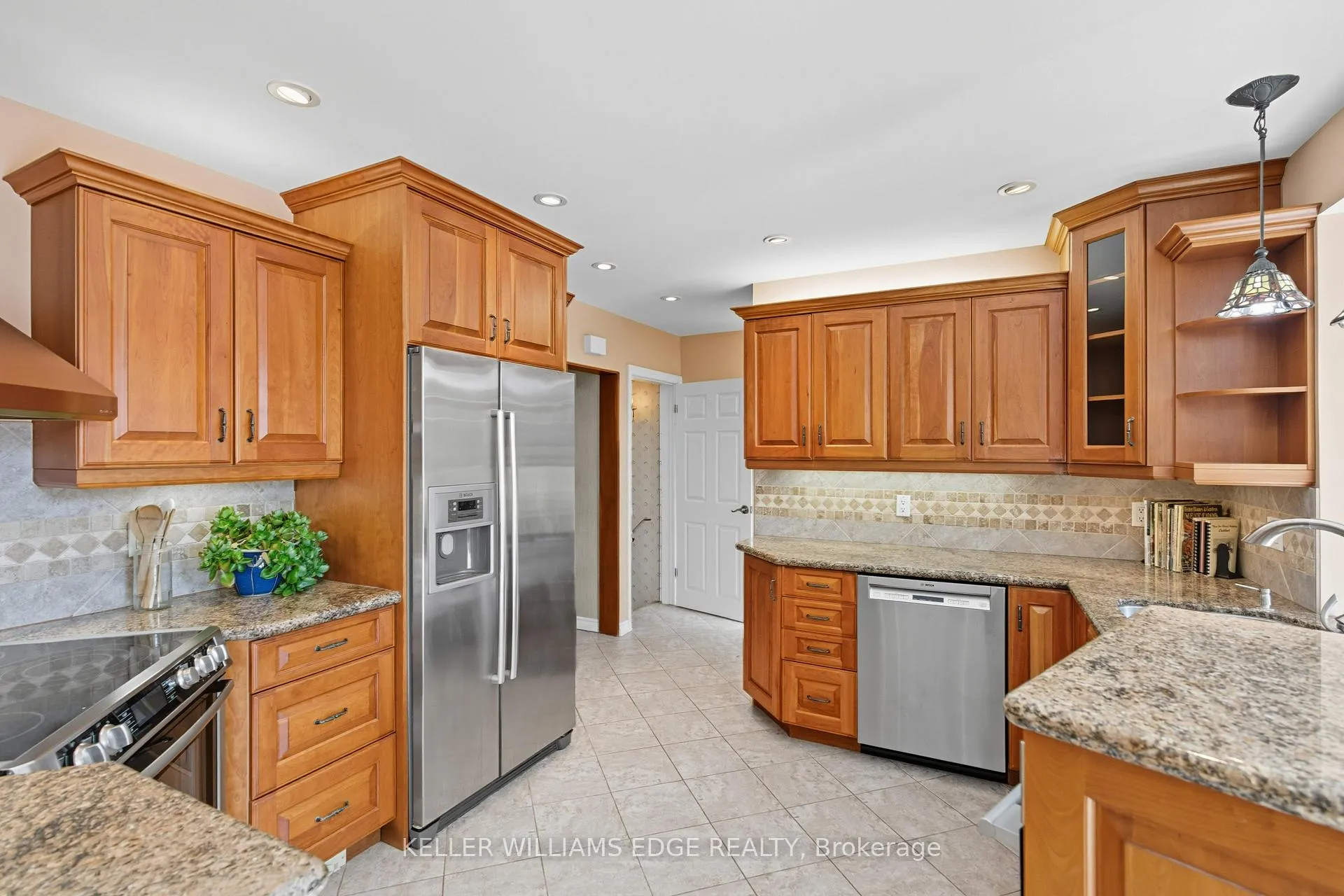 Photo 17 of 33 Goldfinch Road, Hamilton, Bruleville — HOMEH