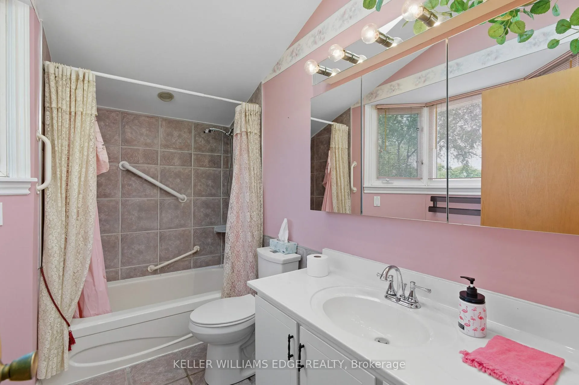 Photo 34 of 33 Goldfinch Road, Hamilton, Bruleville — HOMEH