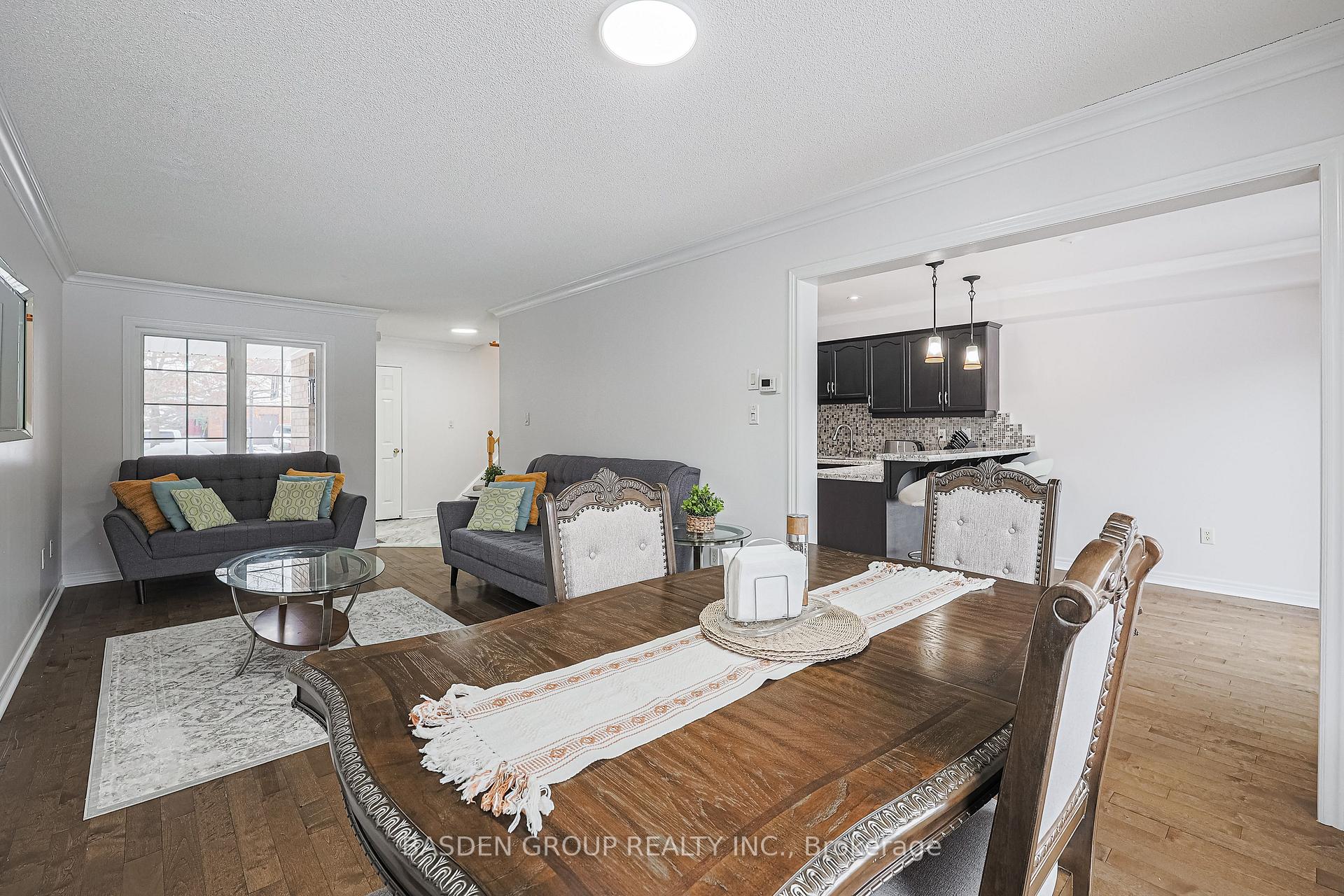 Photo 11 of 238 Esther Drive, Barrie, Painswick South — HOMEH