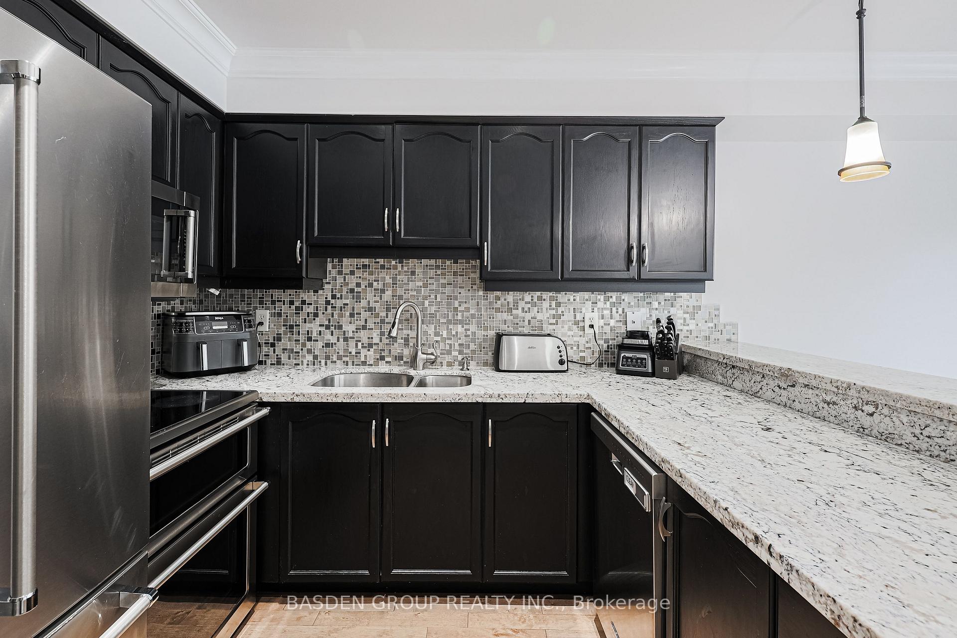 Photo 17 of 238 Esther Drive, Barrie, Painswick South — HOMEH