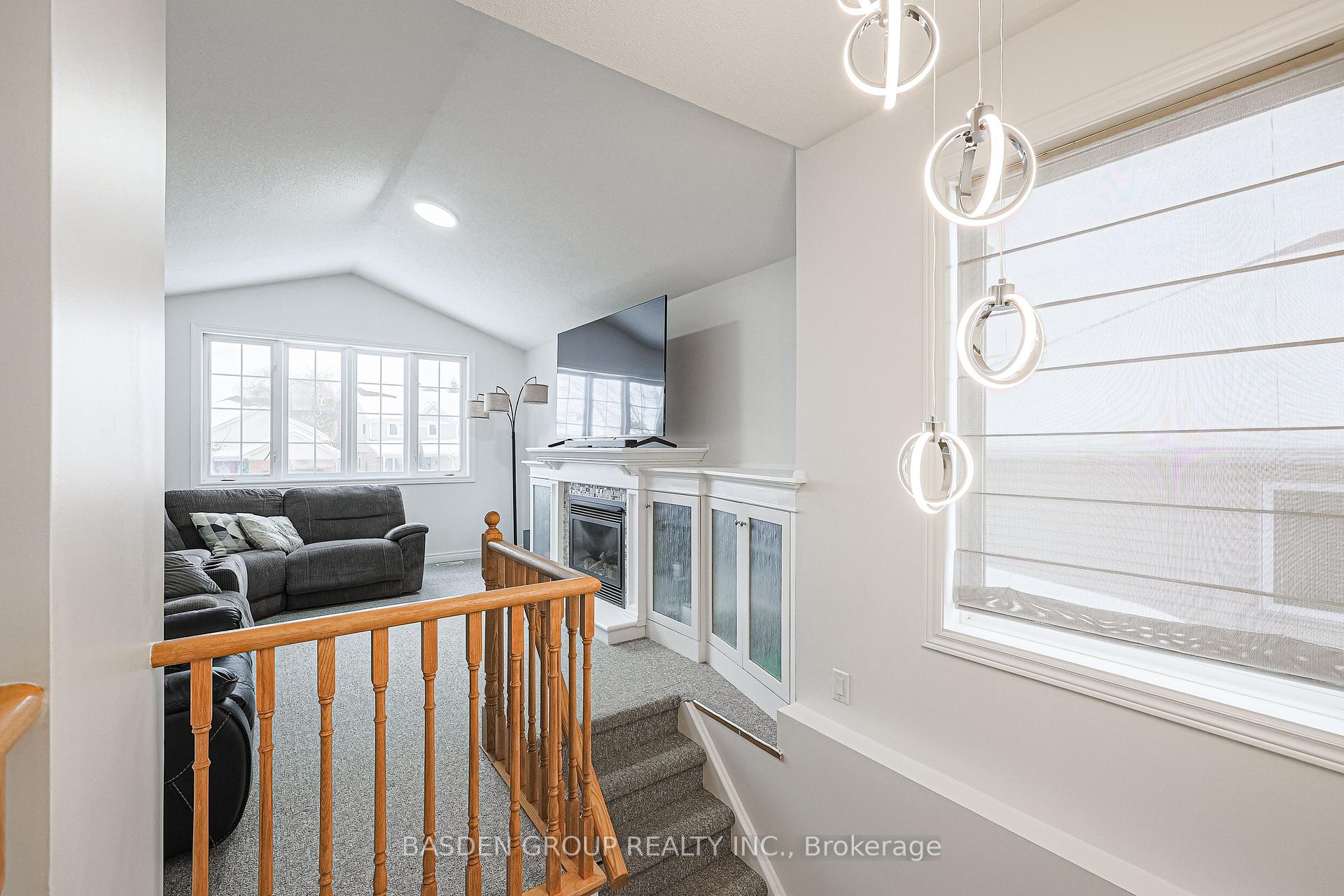 Photo 21 of 238 Esther Drive, Barrie, Painswick South — HOMEH