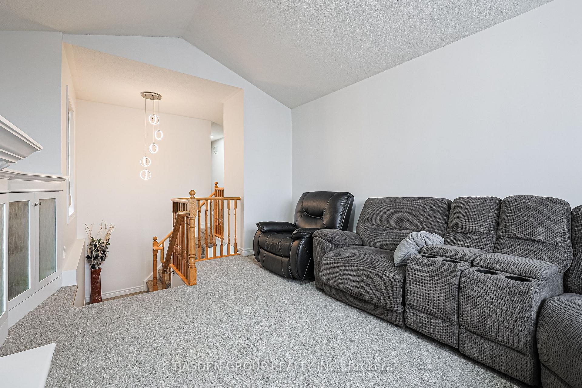 Photo 24 of 238 Esther Drive, Barrie, Painswick South — HOMEH