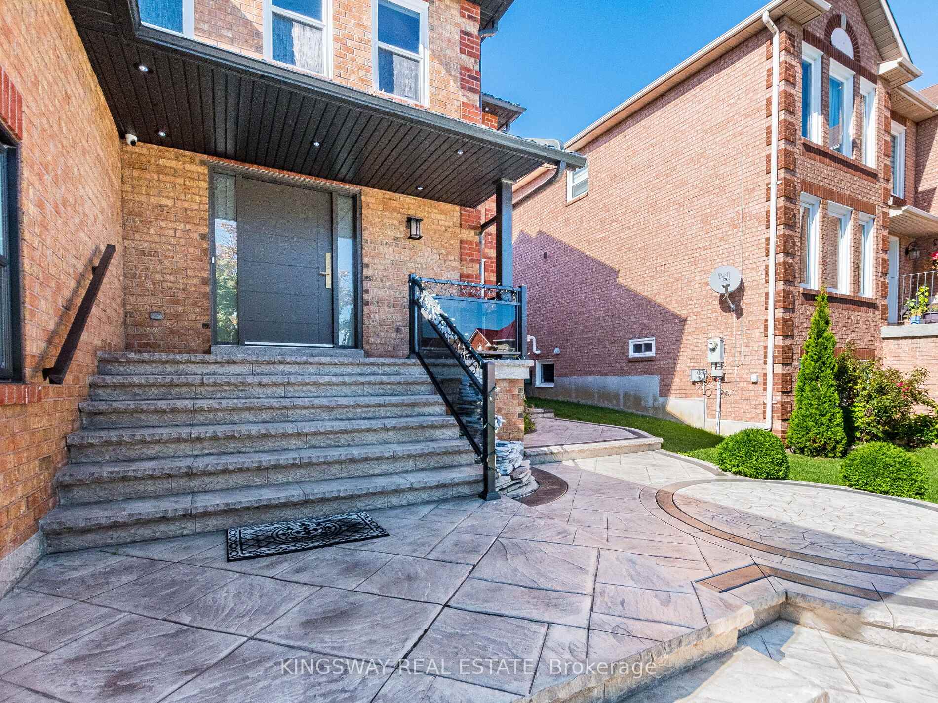 Photo 4 of 58 Leeward Drive, Brampton, Westgate — HOMEH