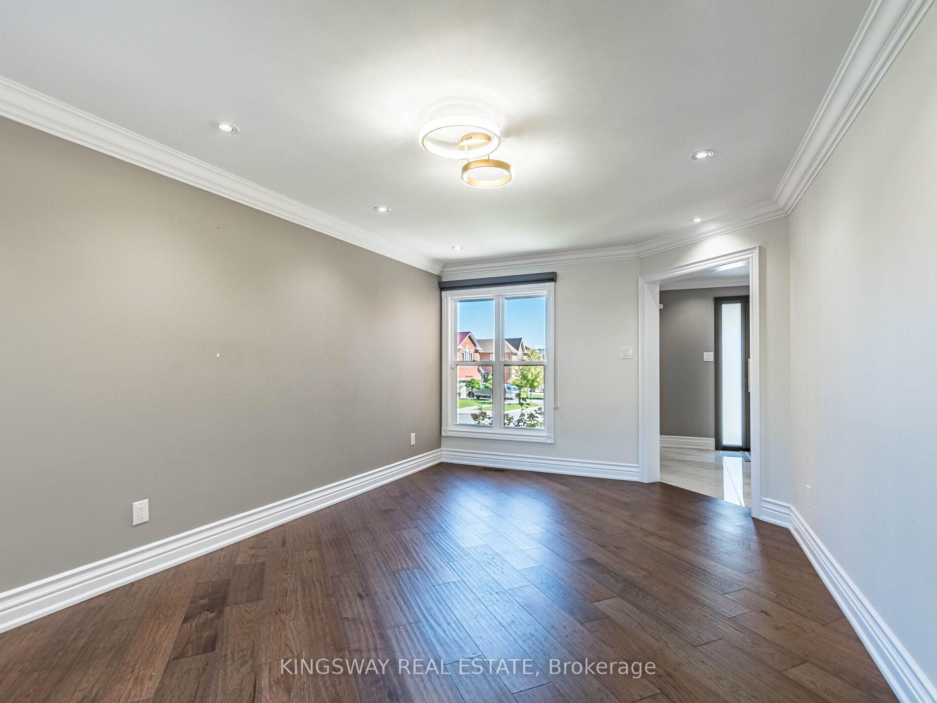 Photo 9 of 58 Leeward Drive, Brampton, Westgate — HOMEH