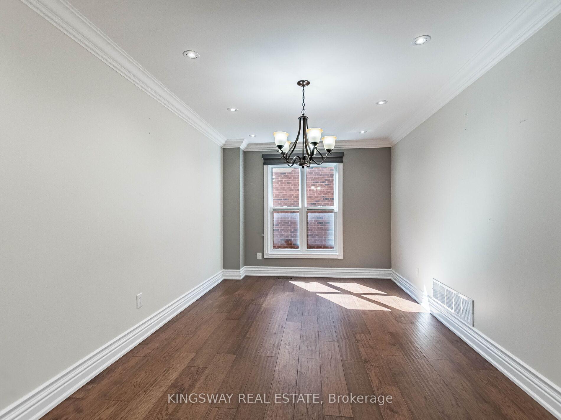Photo 10 of 58 Leeward Drive, Brampton, Westgate — HOMEH