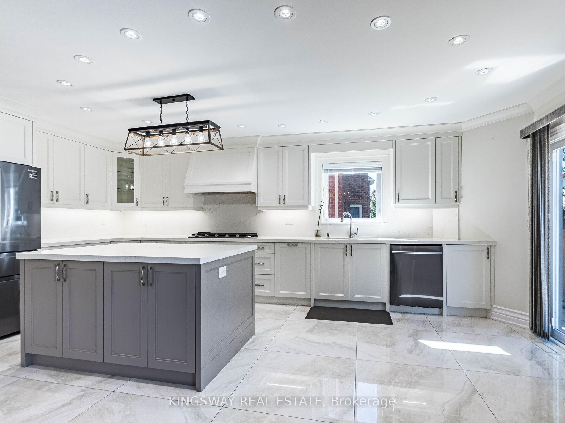 Photo 15 of 58 Leeward Drive, Brampton, Westgate — HOMEH
