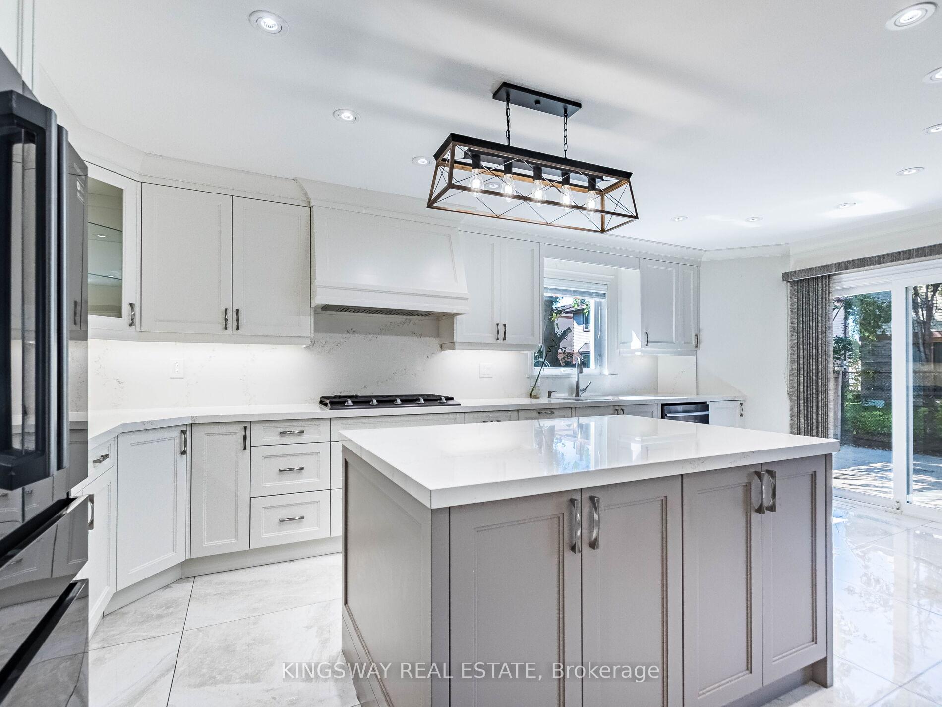 Photo 18 of 58 Leeward Drive, Brampton, Westgate — HOMEH