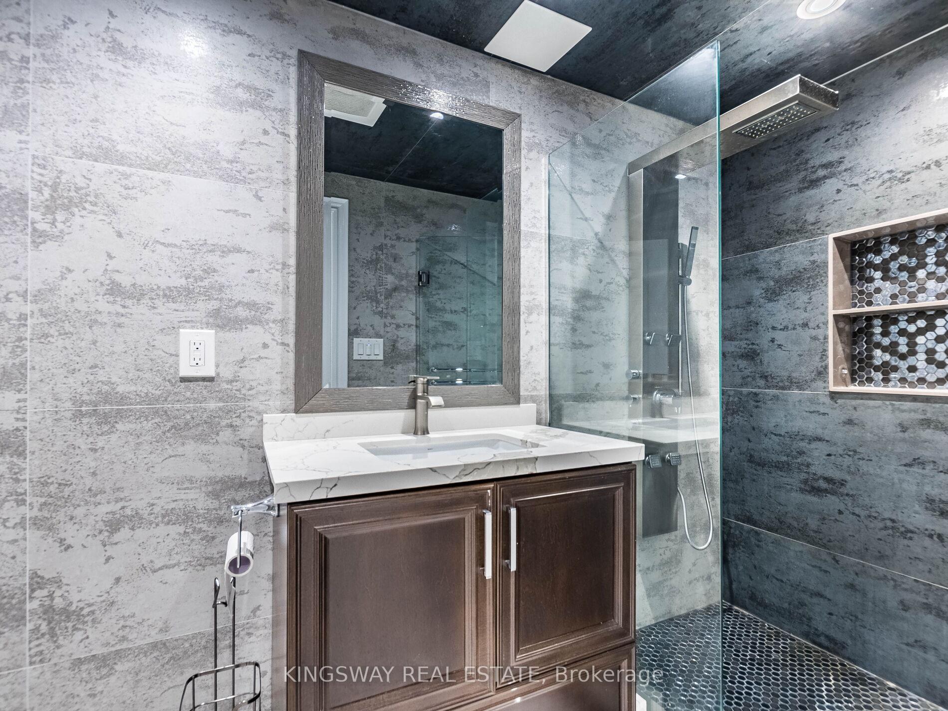 Photo 46 of 58 Leeward Drive, Brampton, Westgate — HOMEH
