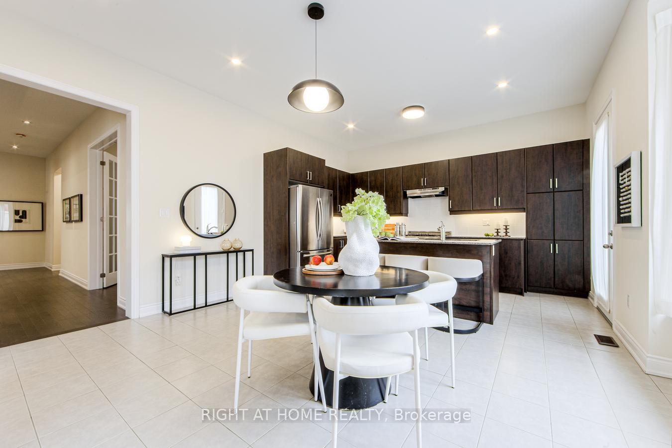Photo 18 of 6 Bannockburn Drive, Vaughan, Vellore Village — HOMEH