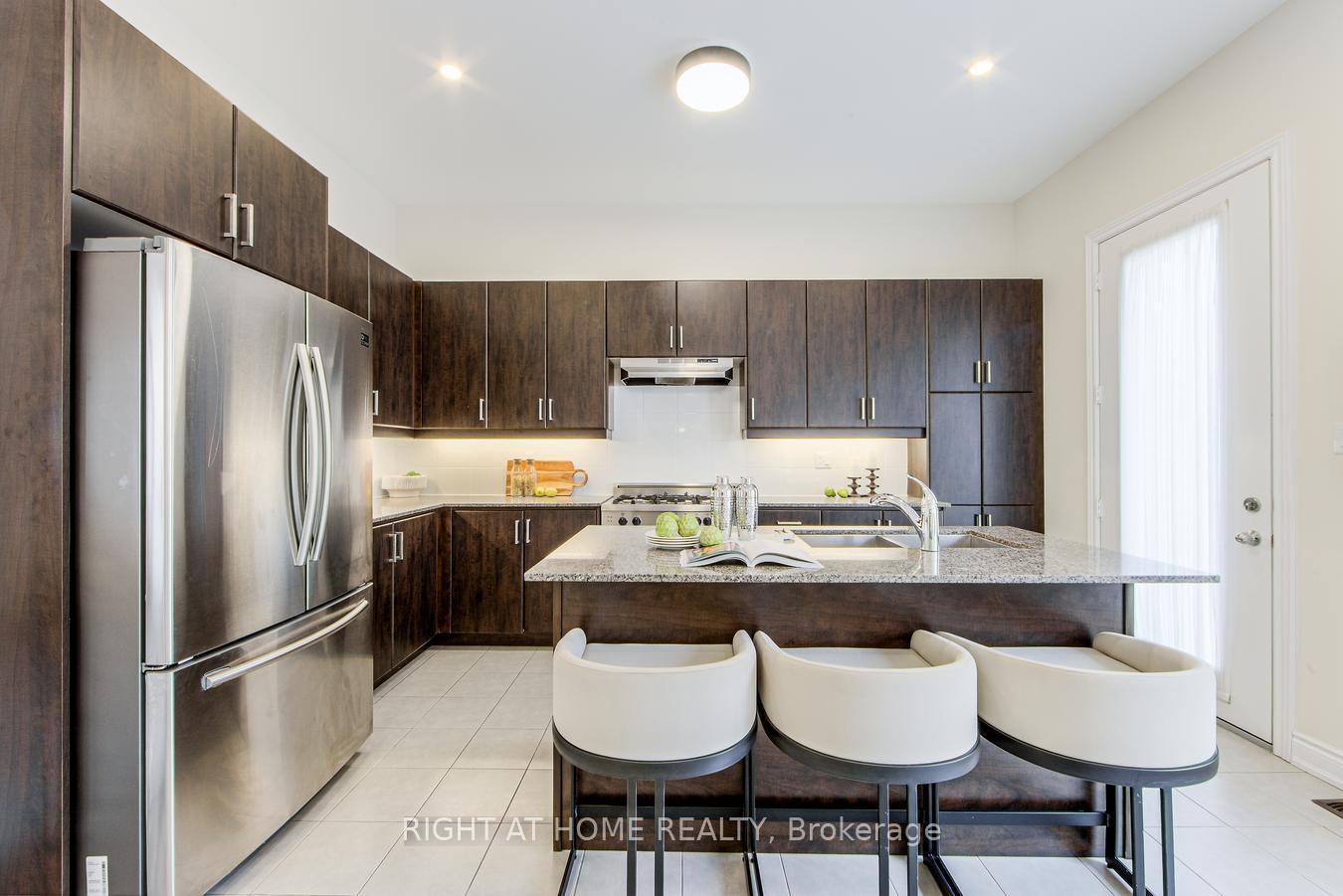 Photo 21 of 6 Bannockburn Drive, Vaughan, Vellore Village — HOMEH