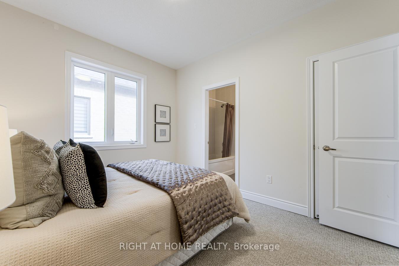 Photo 36 of 6 Bannockburn Drive, Vaughan, Vellore Village — HOMEH