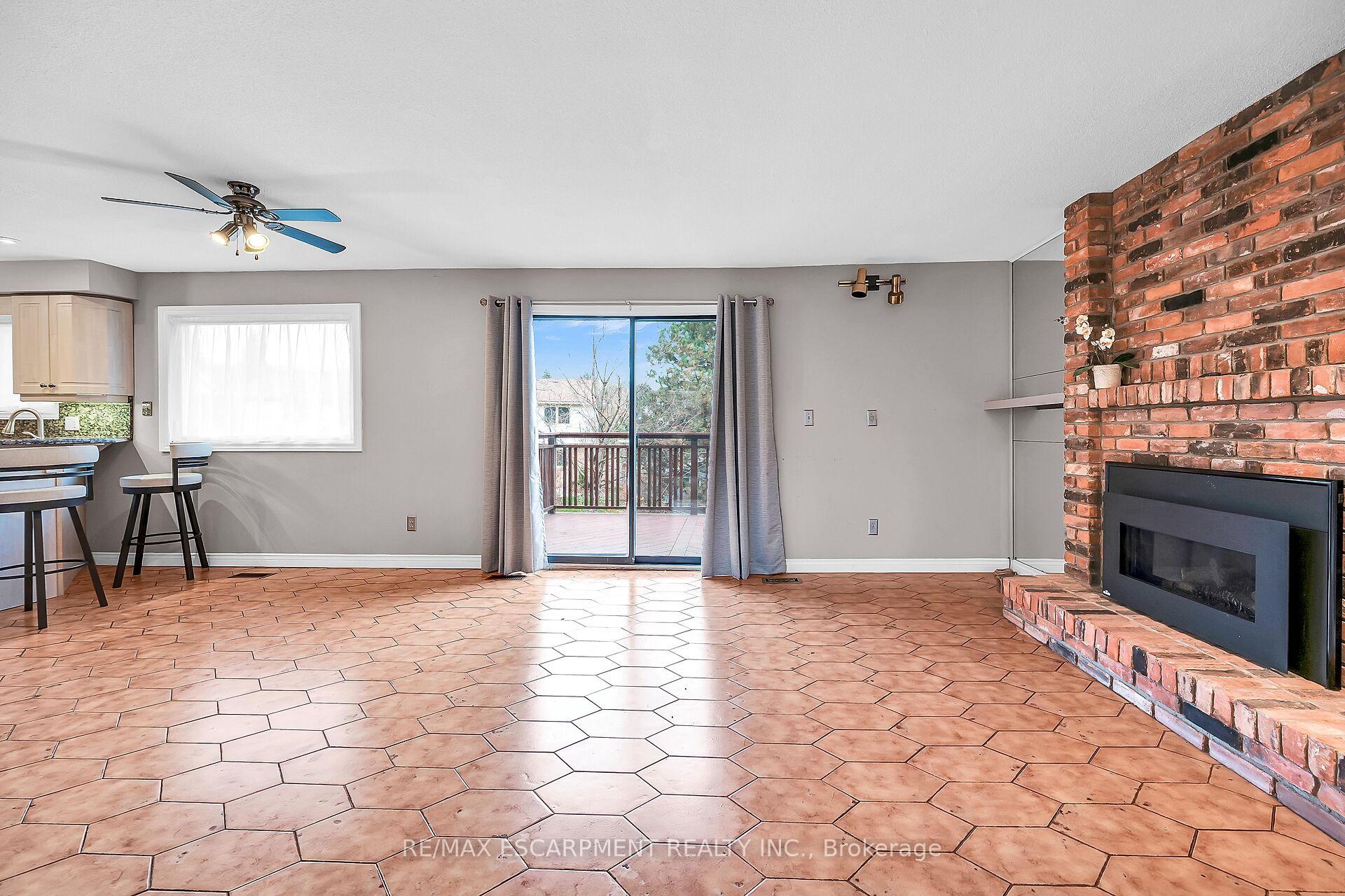 Photo 8 of 1281 Abbey Court, Burlington, Tyandaga — HOMEH